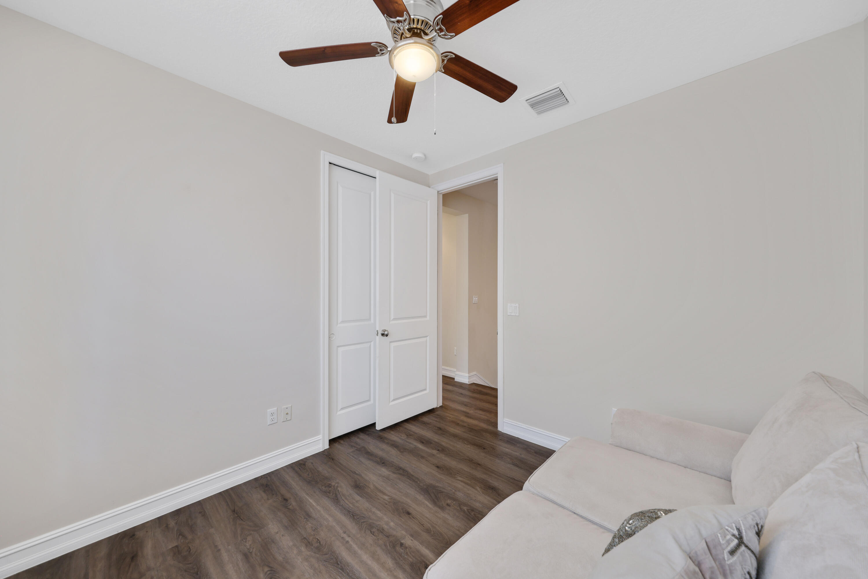 1525 SW 23rd Street