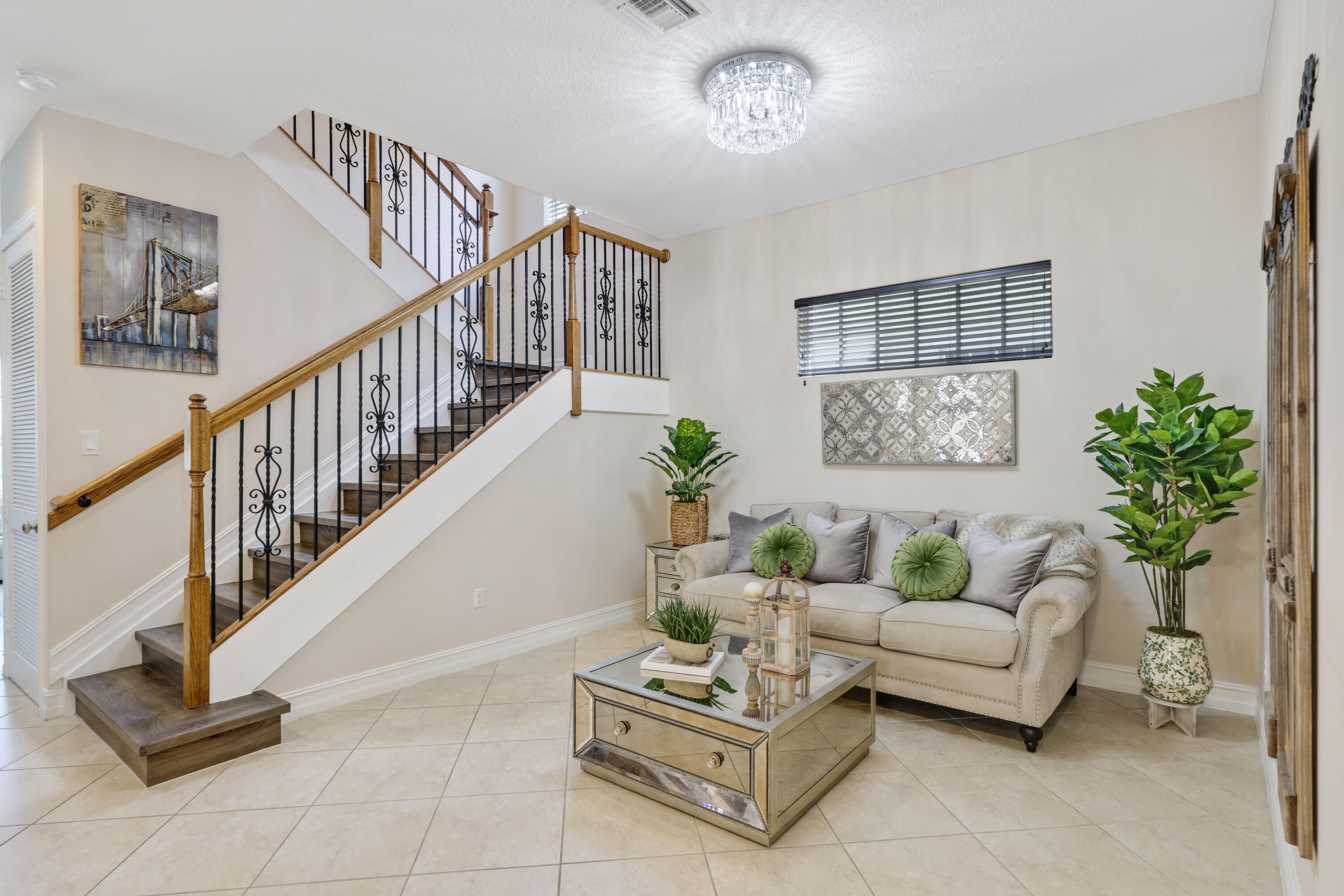 1525 SW 23rd Street