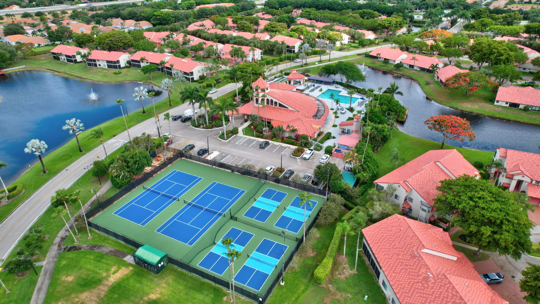 7613 Lexington Club Boulevard A