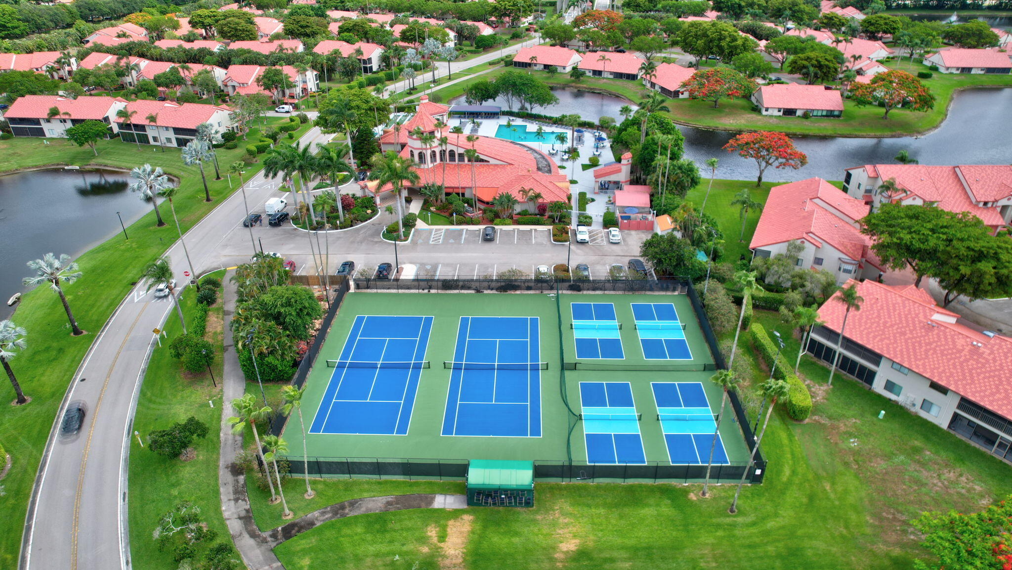 7613 Lexington Club Boulevard A