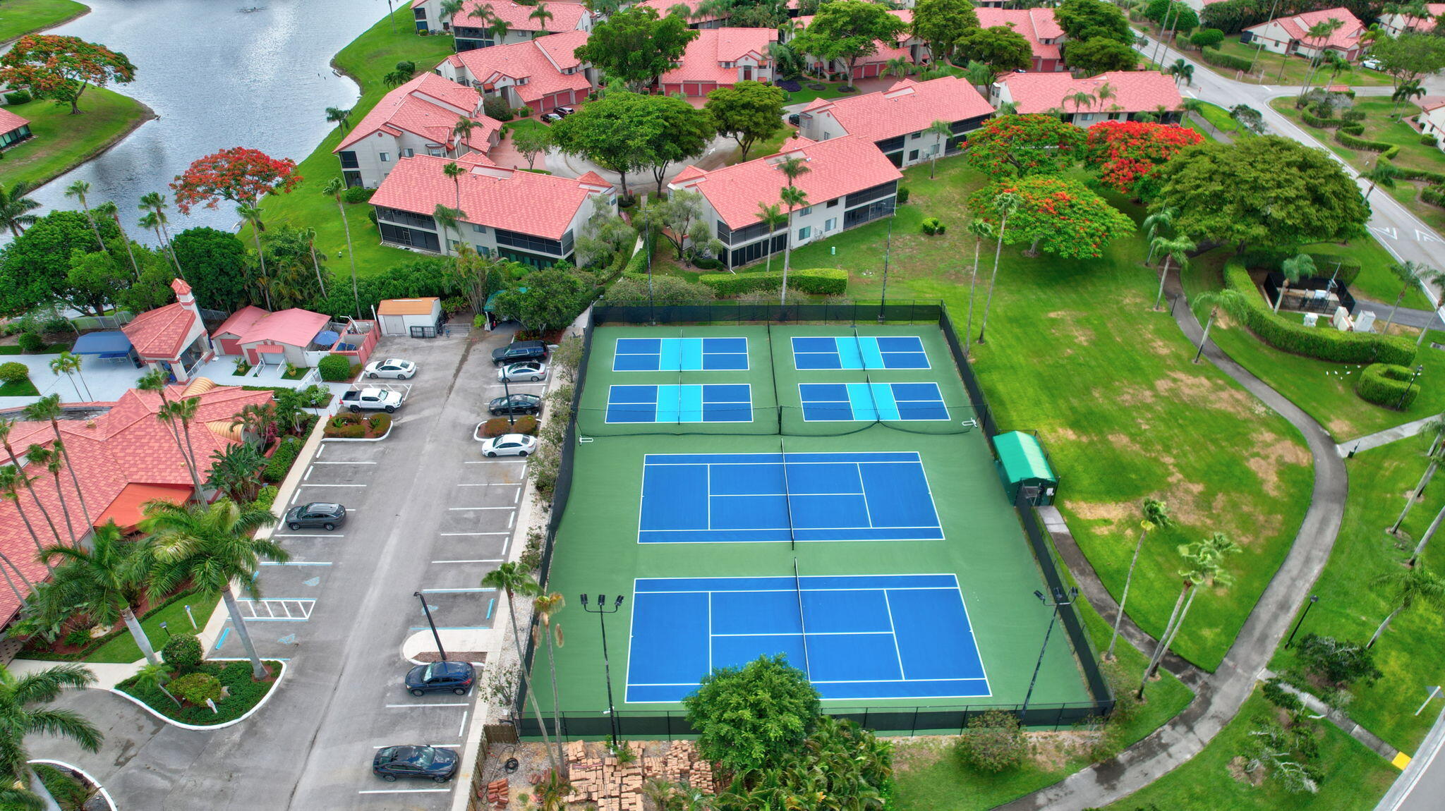 7613 Lexington Club Boulevard A