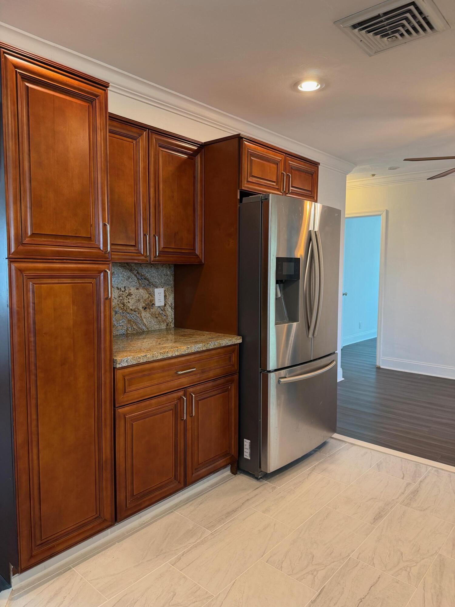 3 Forest Hills Lane