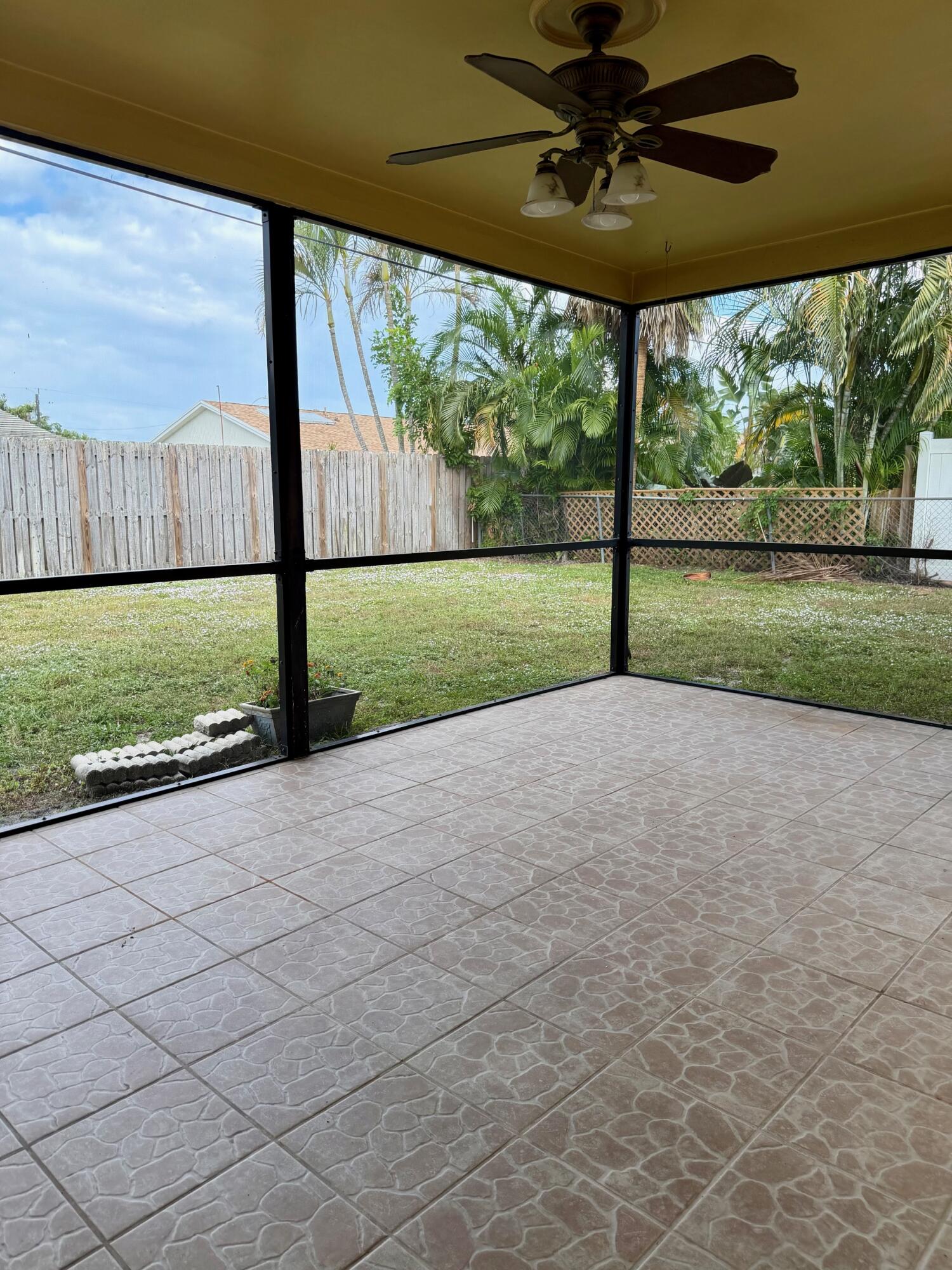 3 Forest Hills Lane