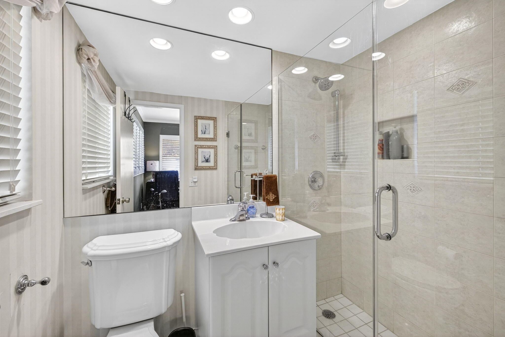 1221 Hillsboro Mile 15a