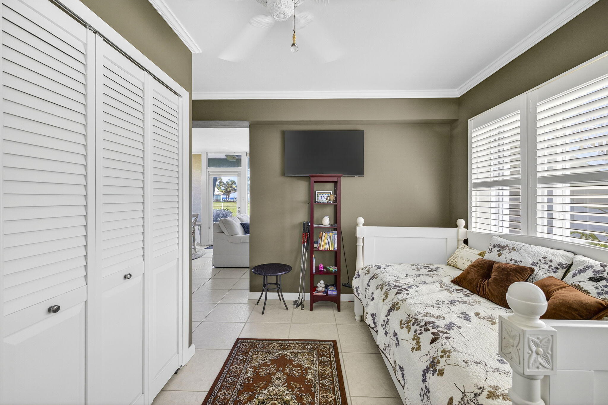 1221 Hillsboro Mile 15a