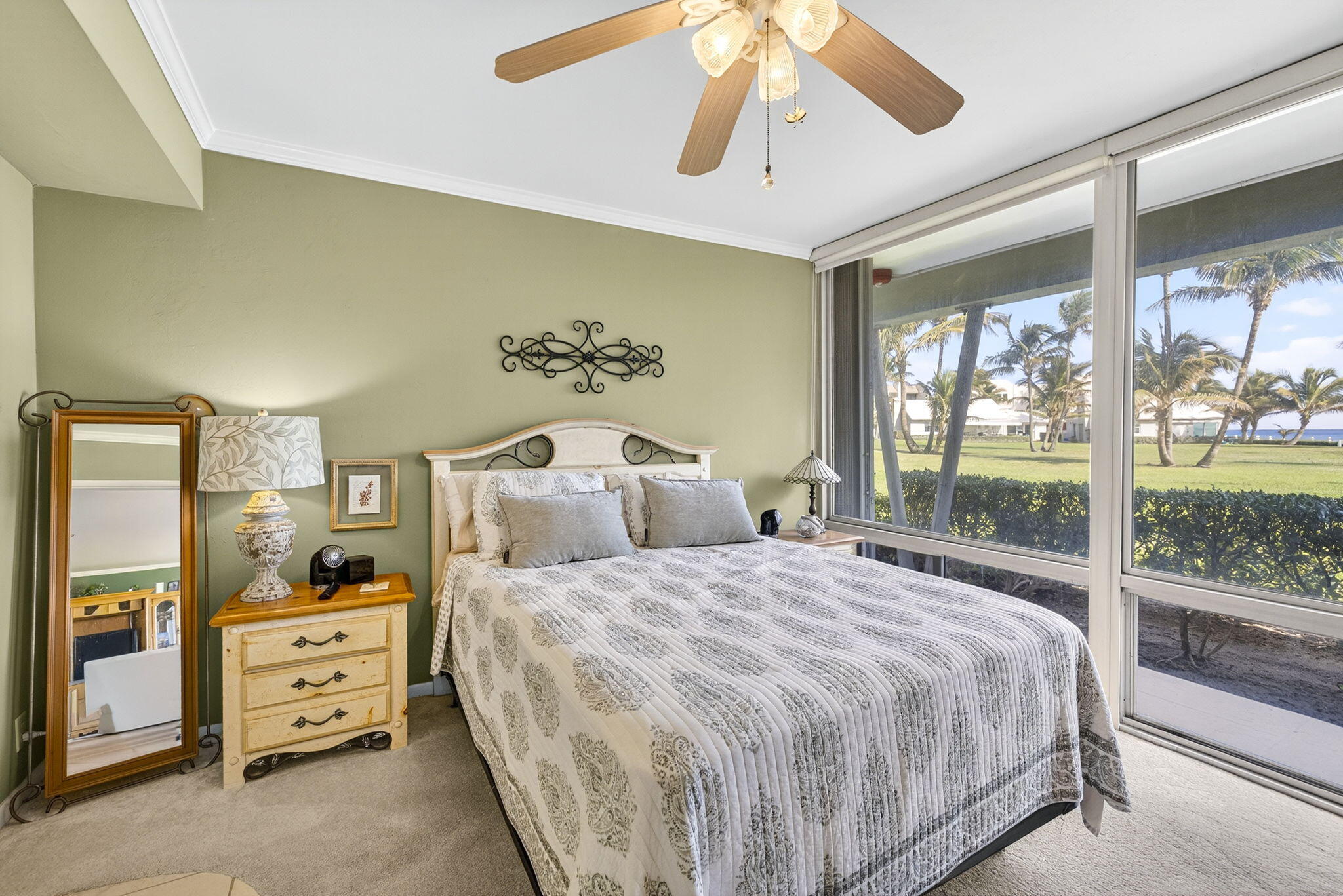 1221 Hillsboro Mile 15a