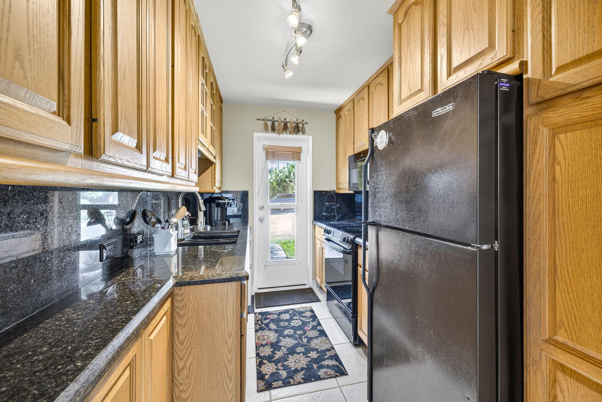1221 Hillsboro Mile 15a