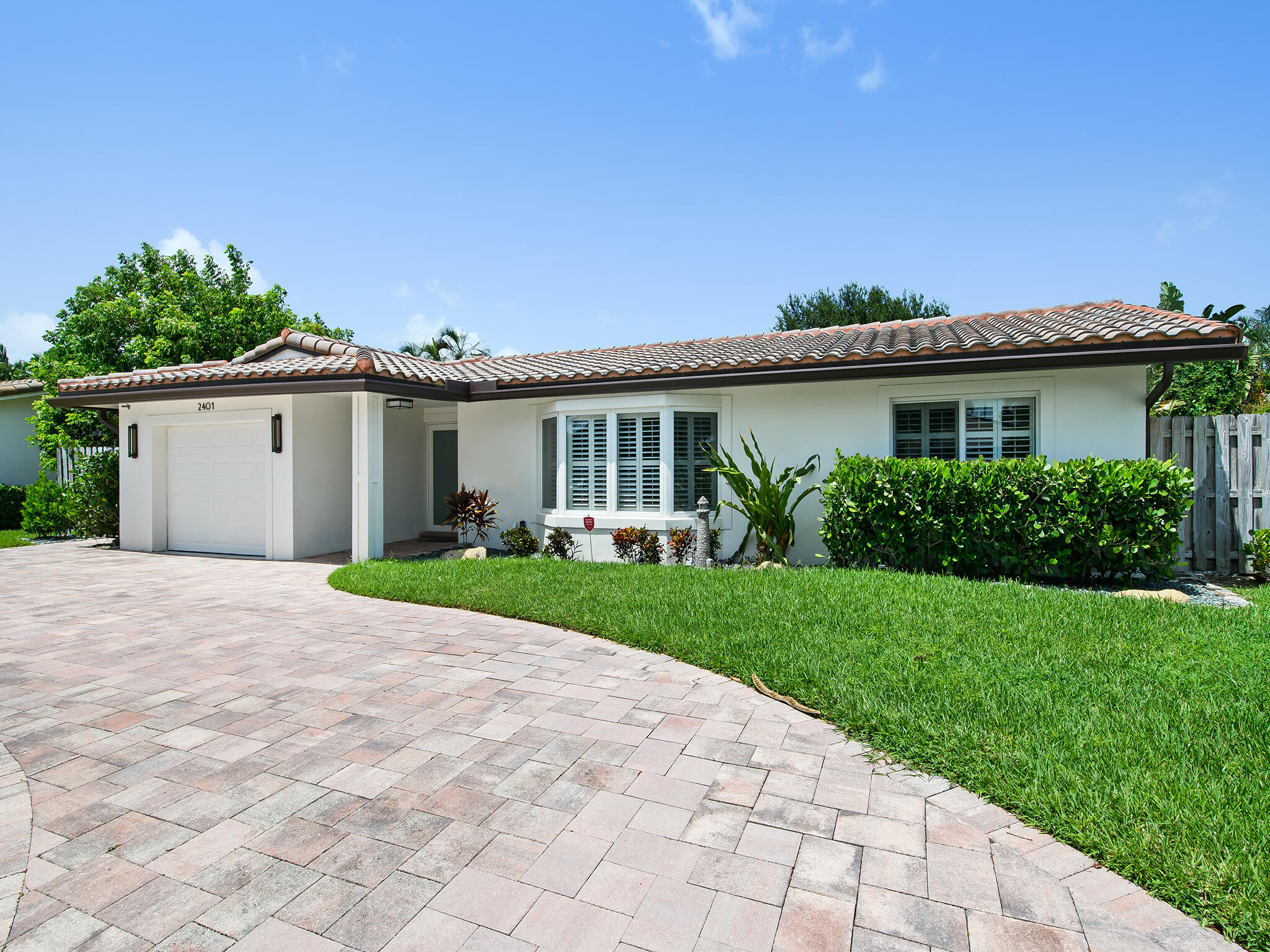 2401 NE 45th Street