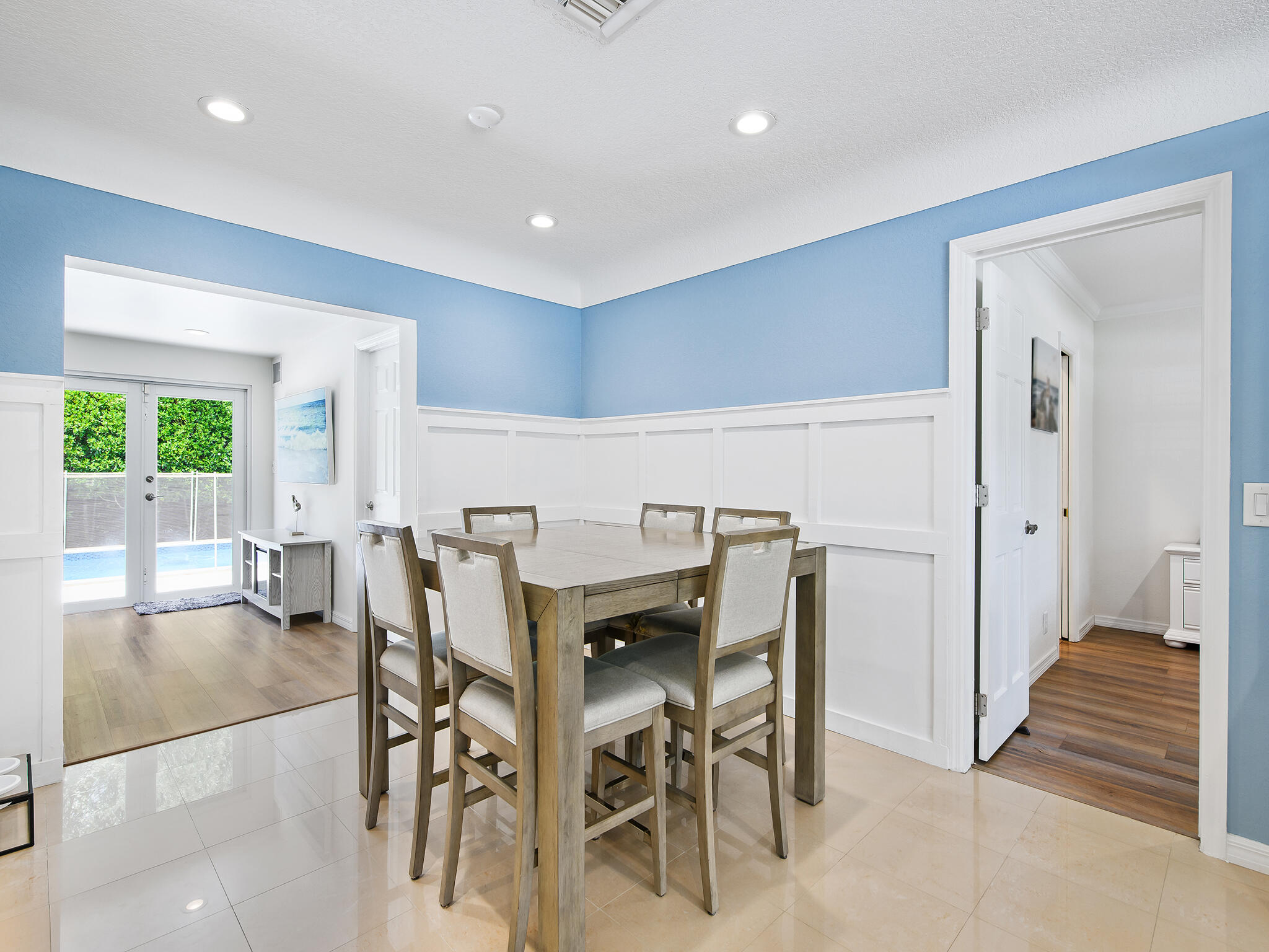 2401 NE 45th Street