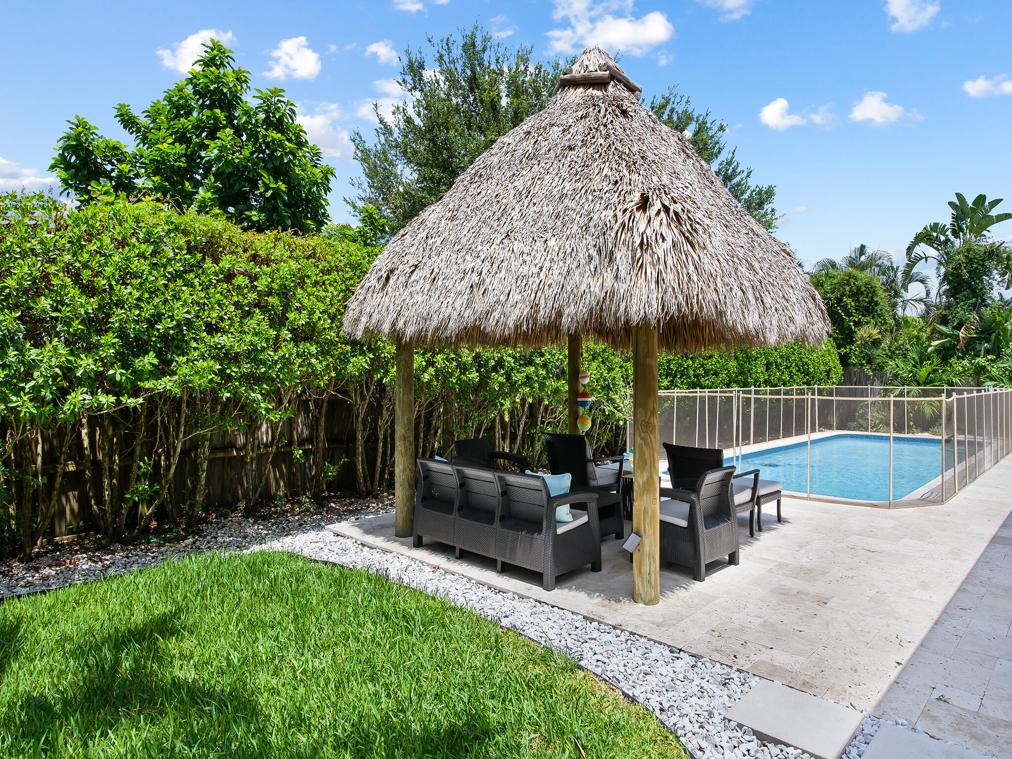 2401 NE 45th Street