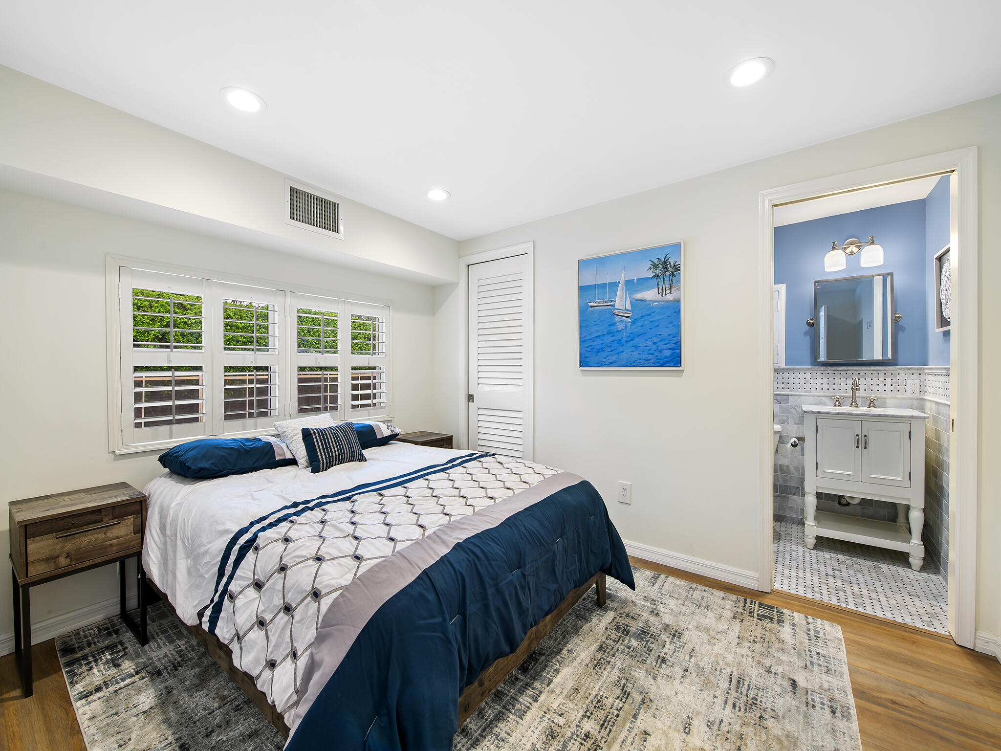 2401 NE 45th Street