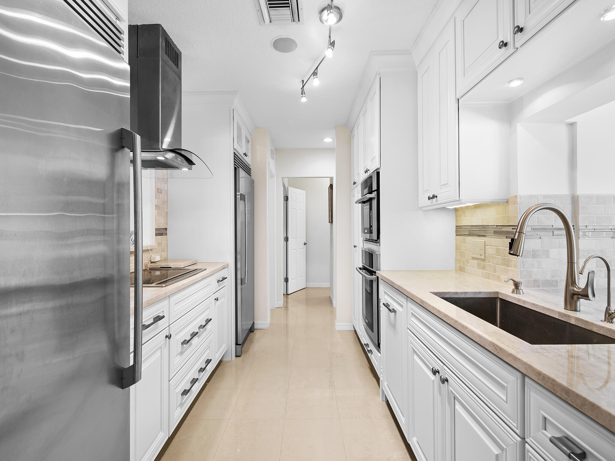 2401 NE 45th Street