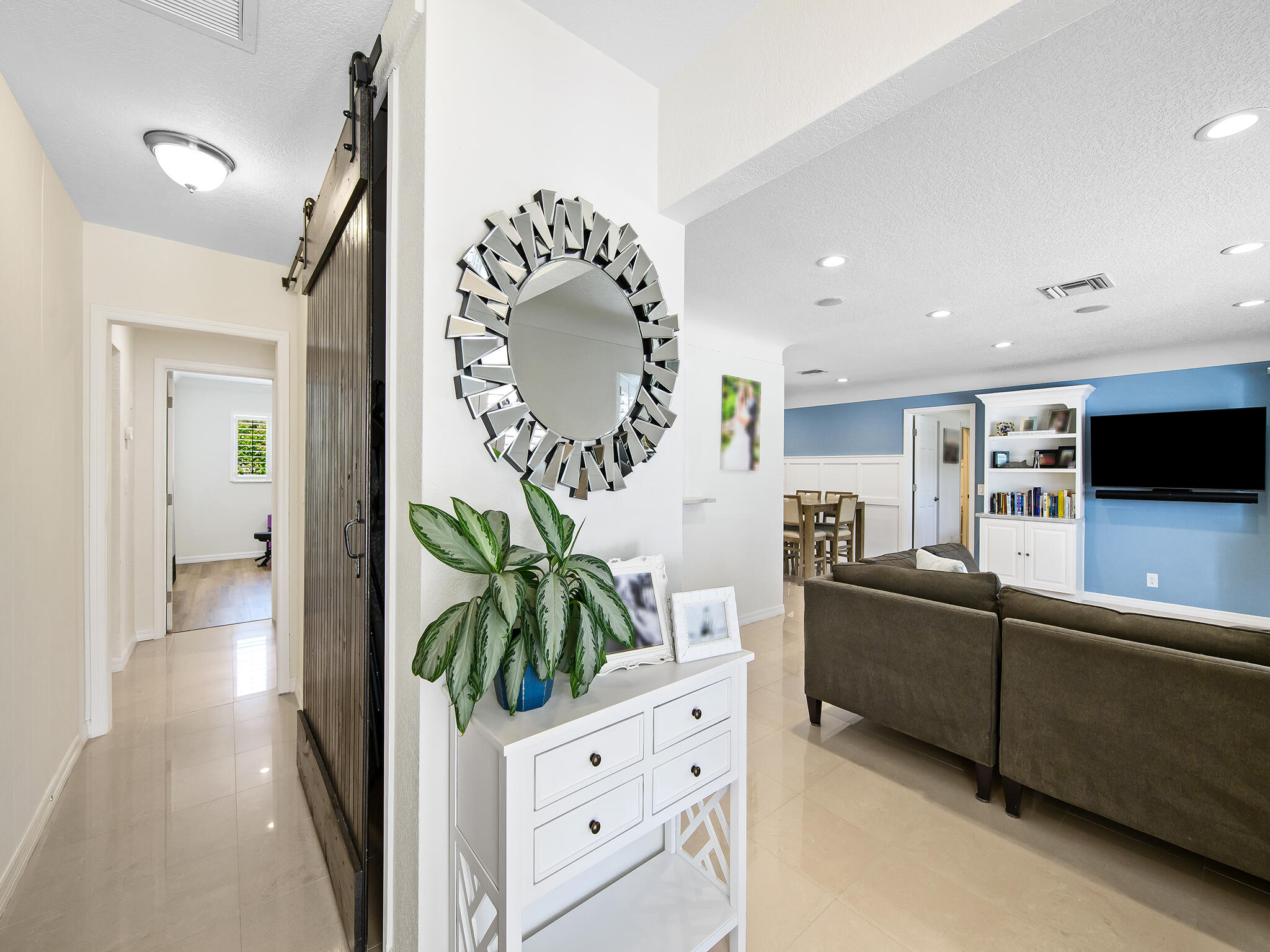 2401 NE 45th Street
