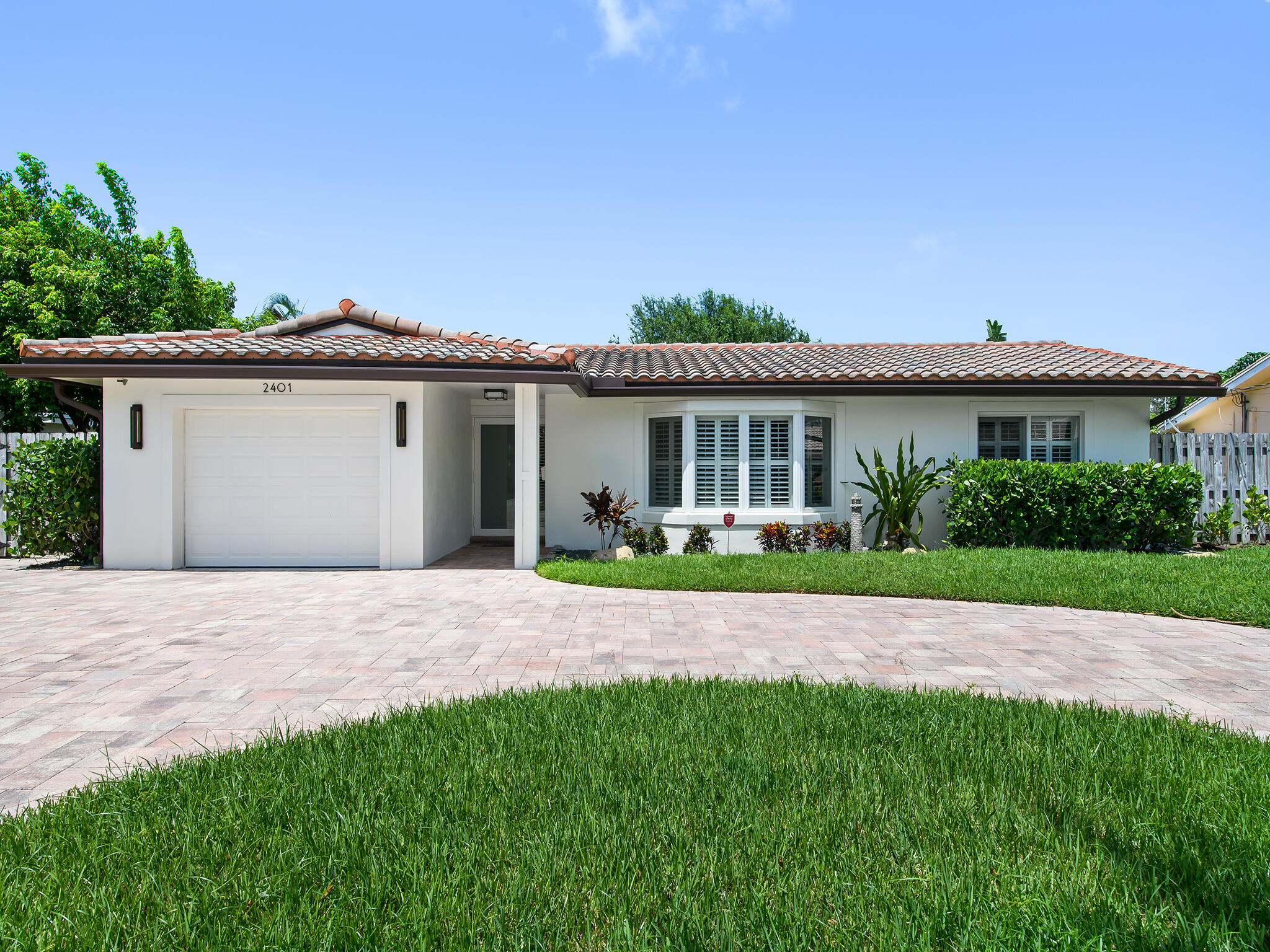 2401 NE 45th Street