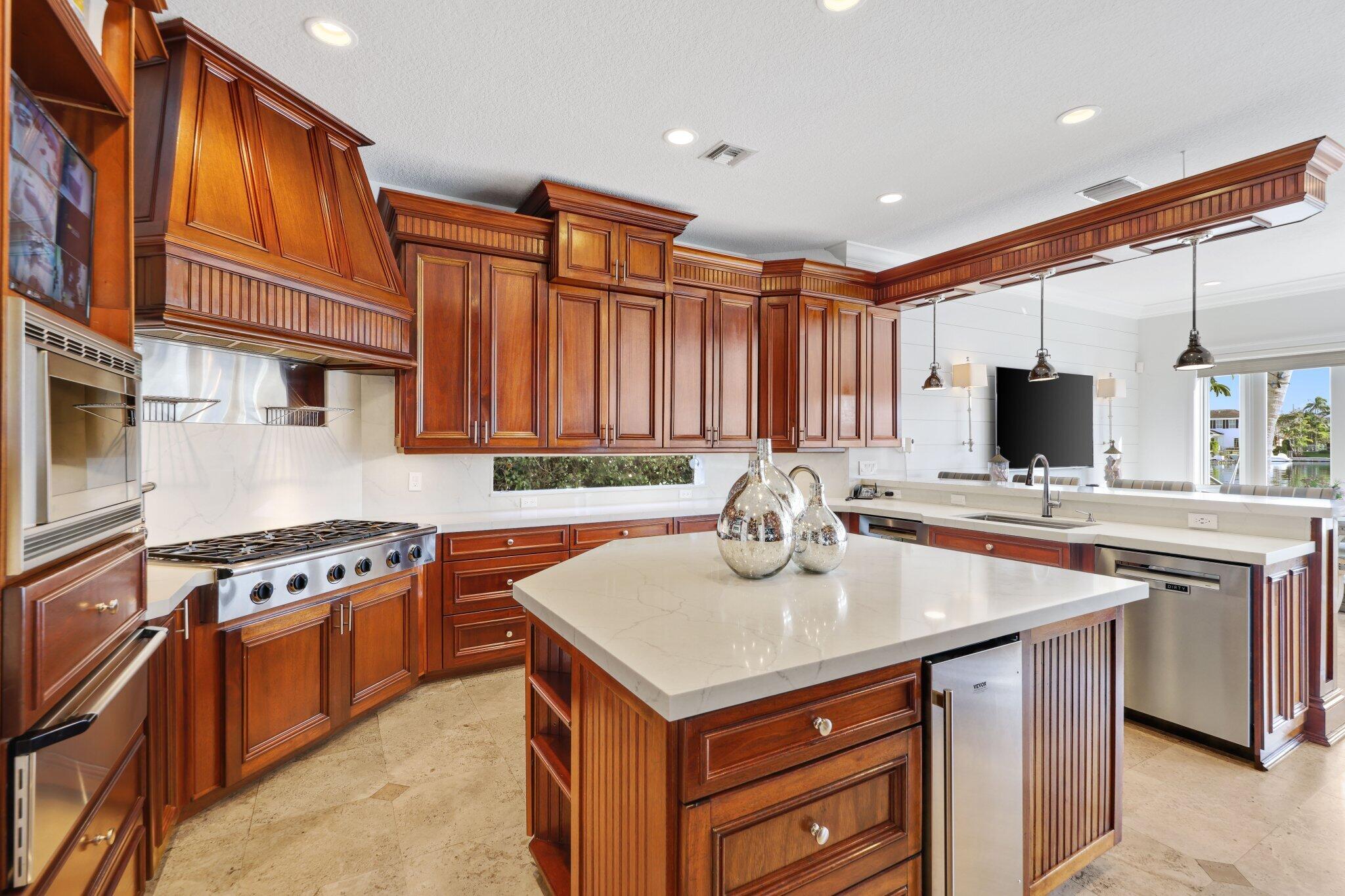 4317 Intracoastal Drive