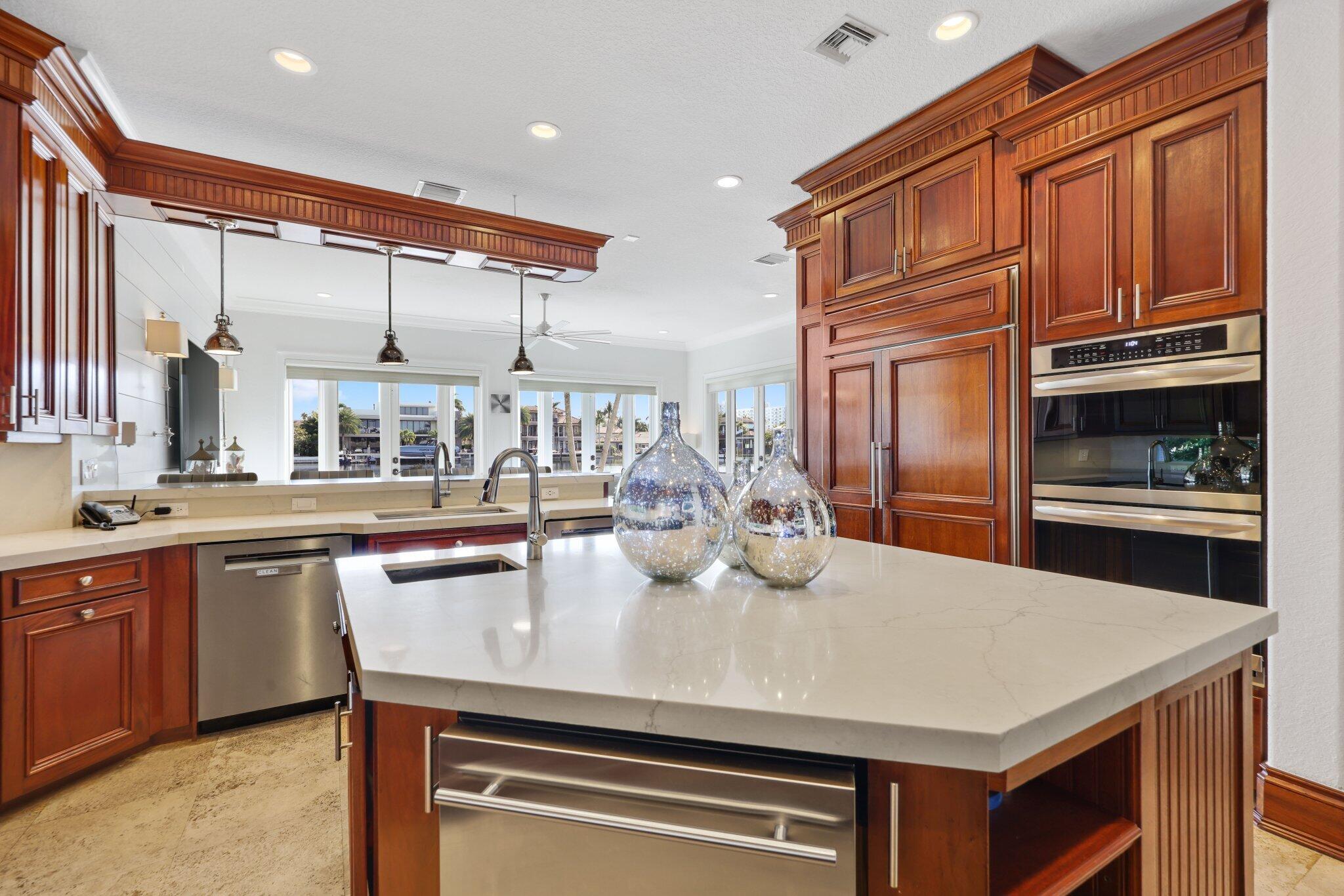 4317 Intracoastal Drive