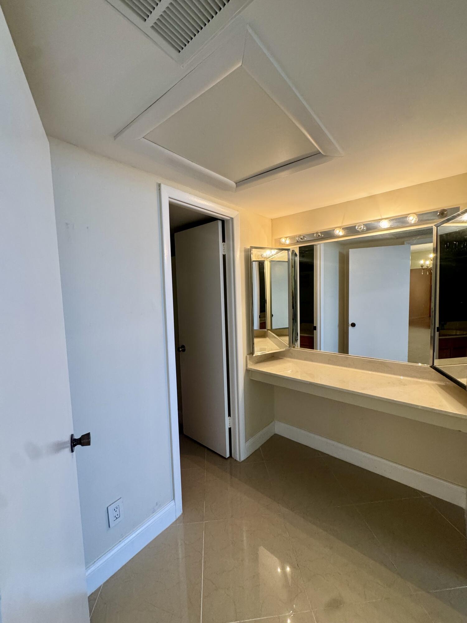 2851 S Ocean Boulevard 0122