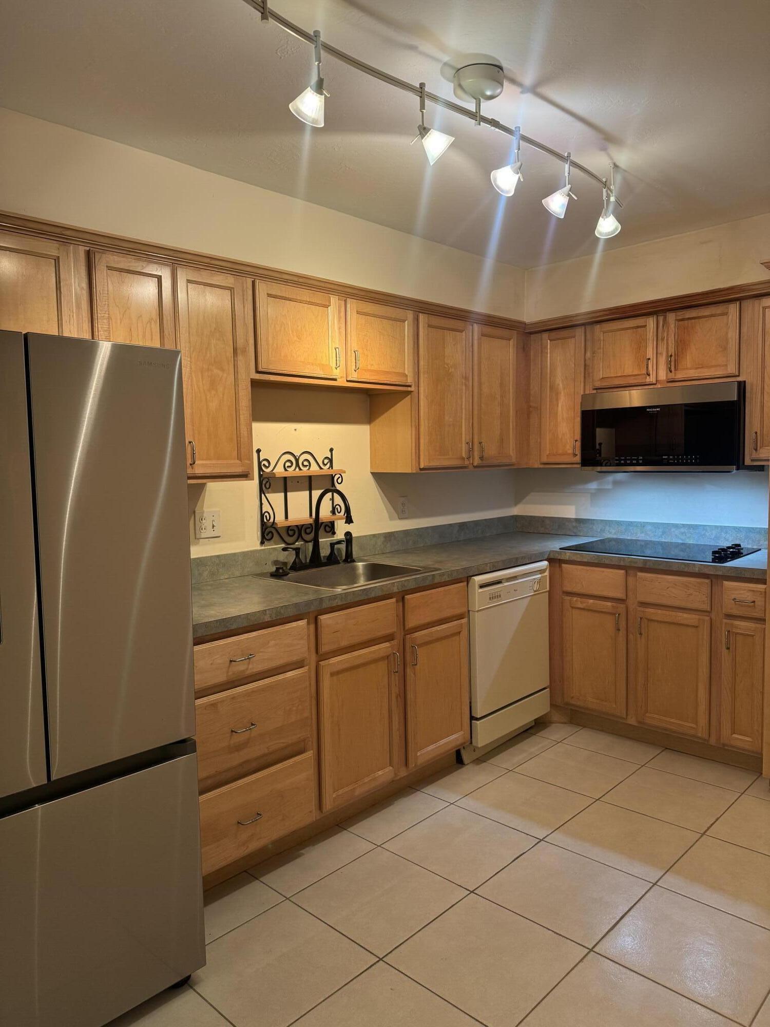 2851 S Ocean Boulevard 0122