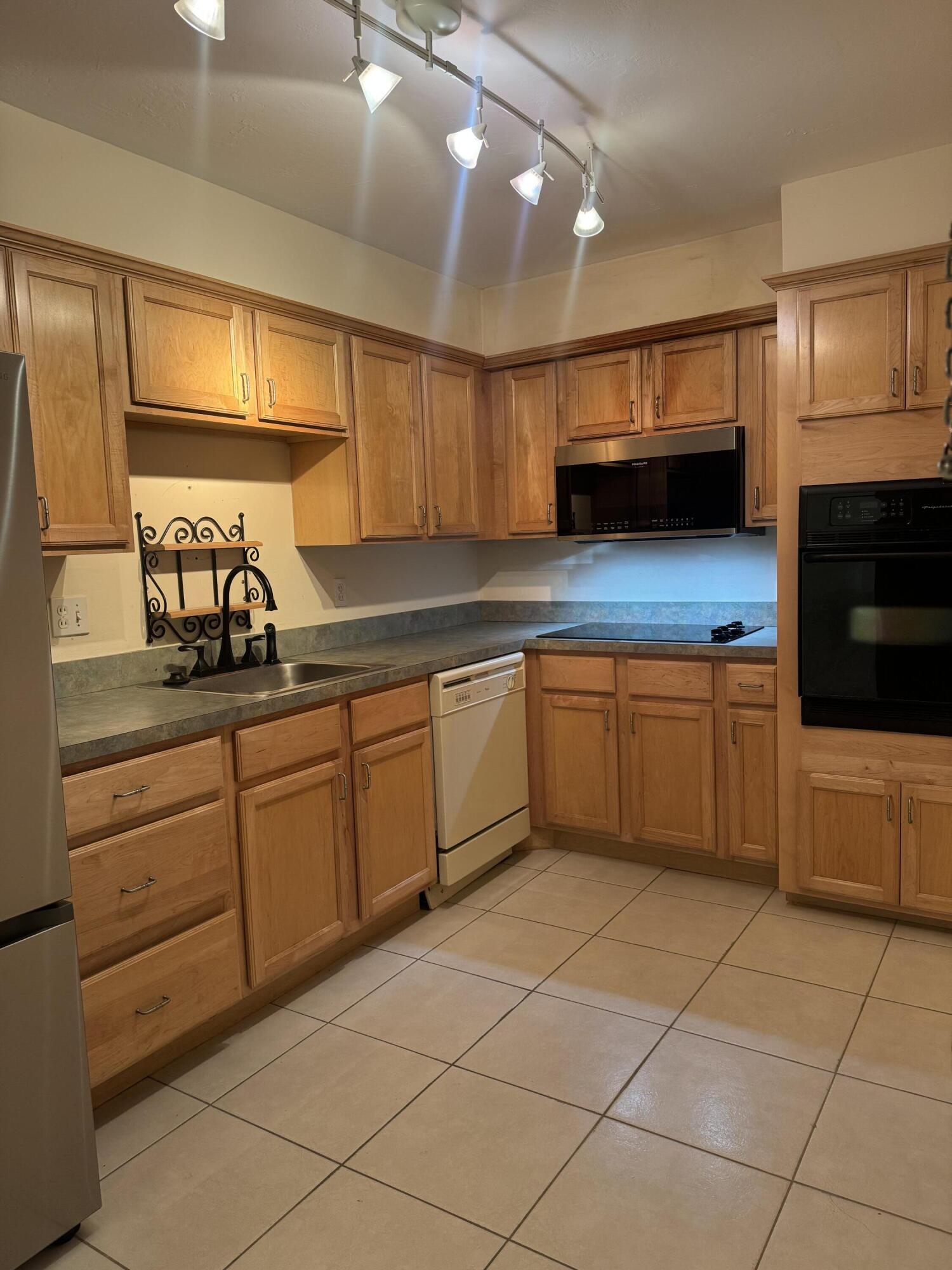 2851 S Ocean Boulevard 0122
