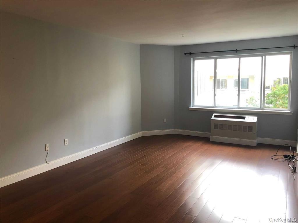 130 Post Avenue Unit: 324