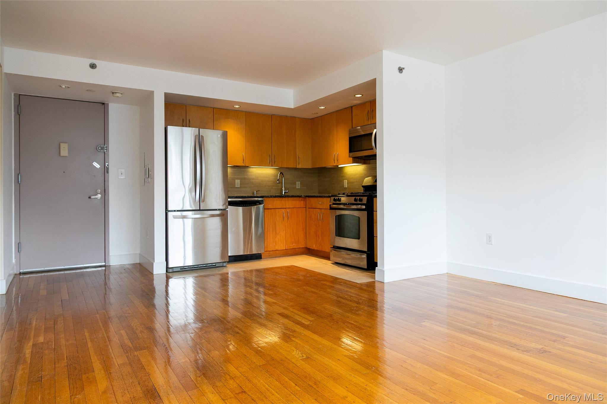362 Saint Nicholas Avenue Unit: 6A