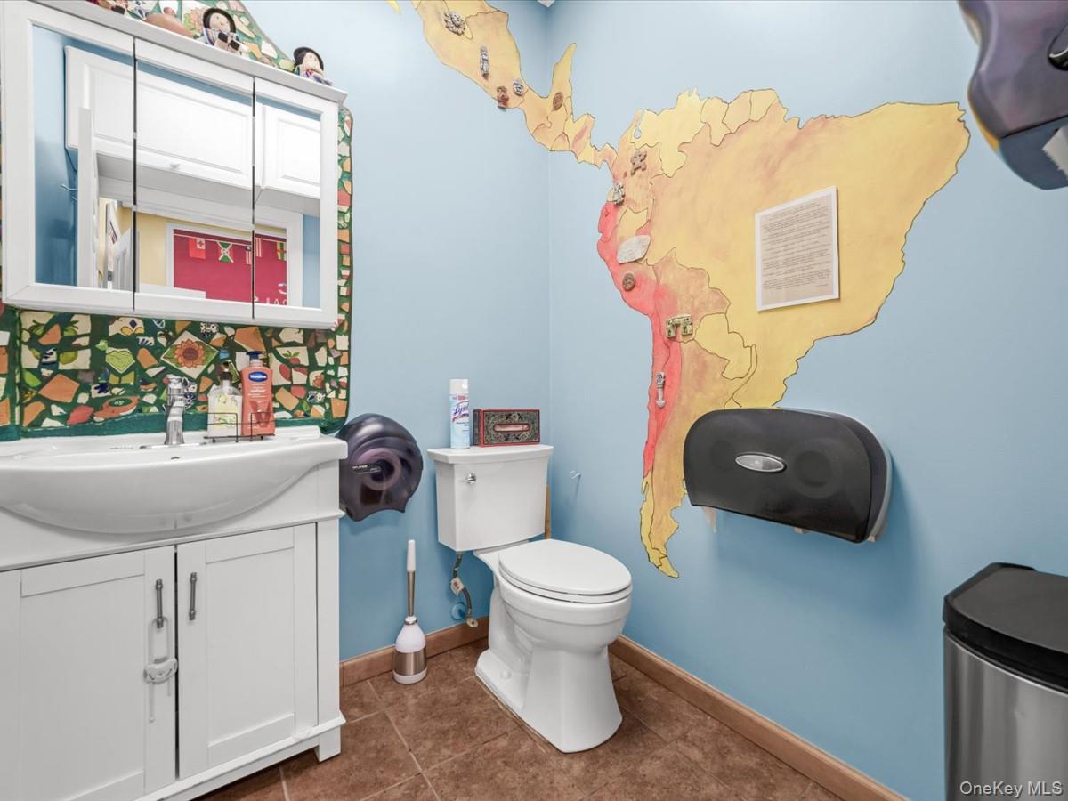 154 Post Avenue Unit: 1