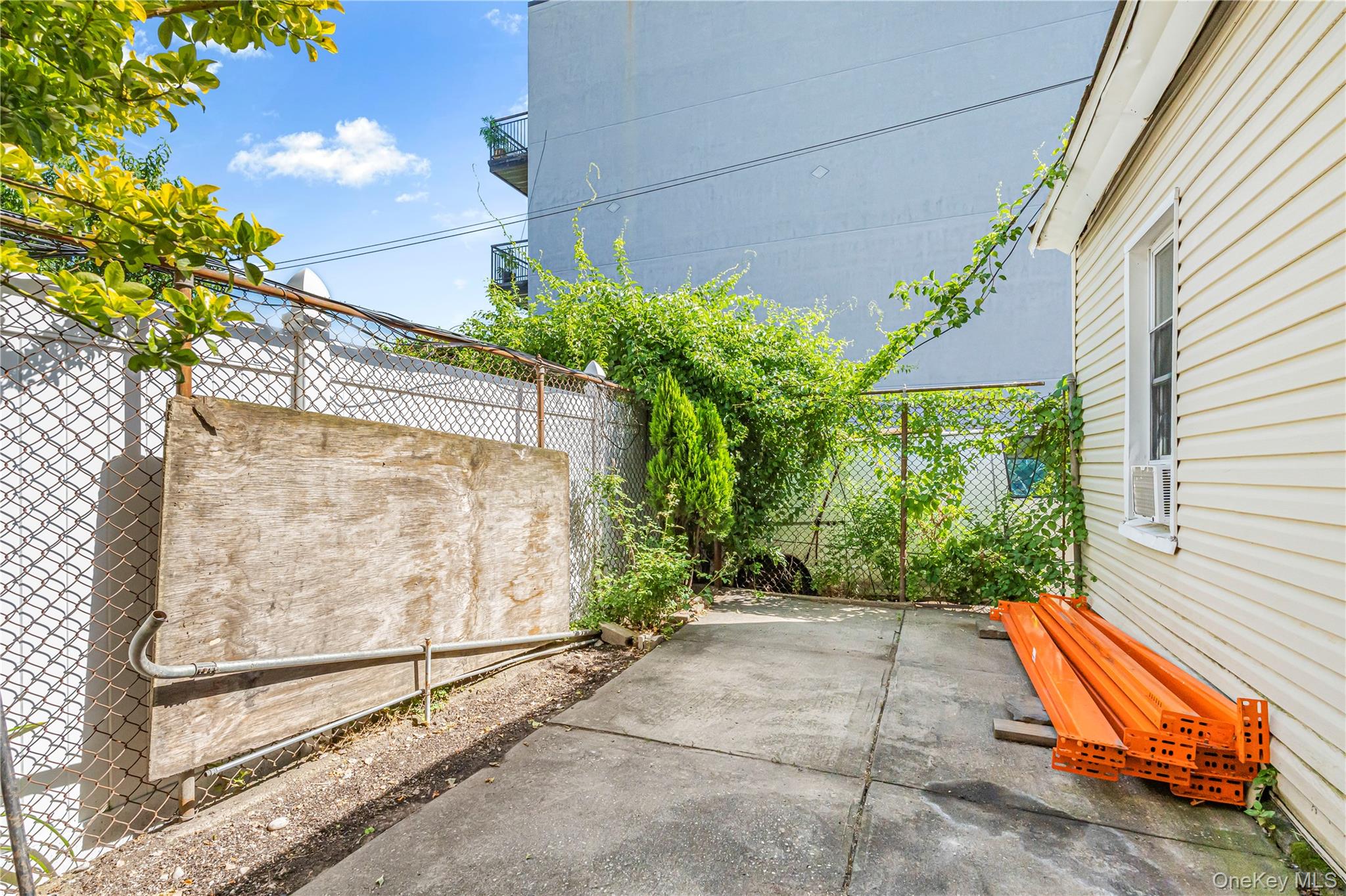 1335 Bushwick Avenue