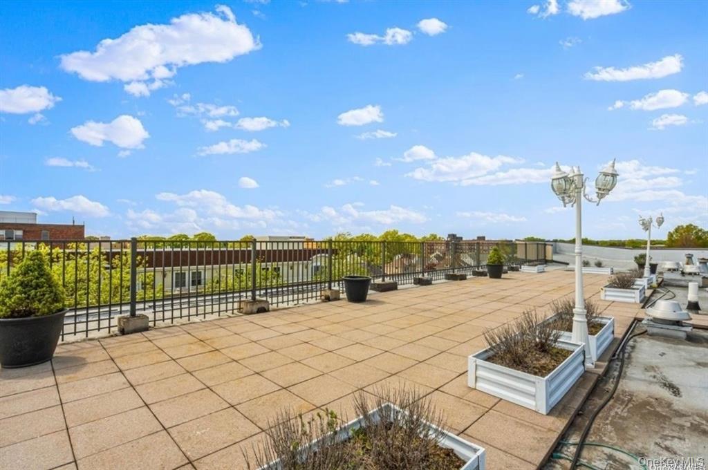 142 Main Street Unit: 1D