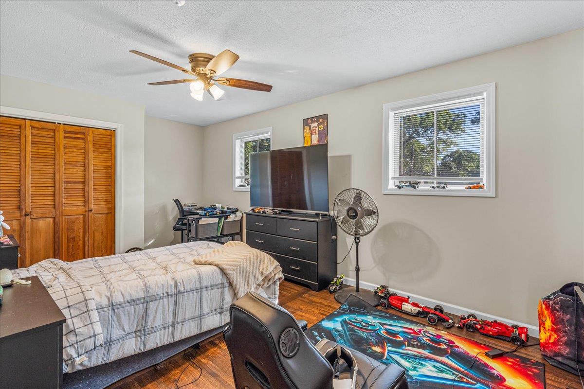 19 Colony Road