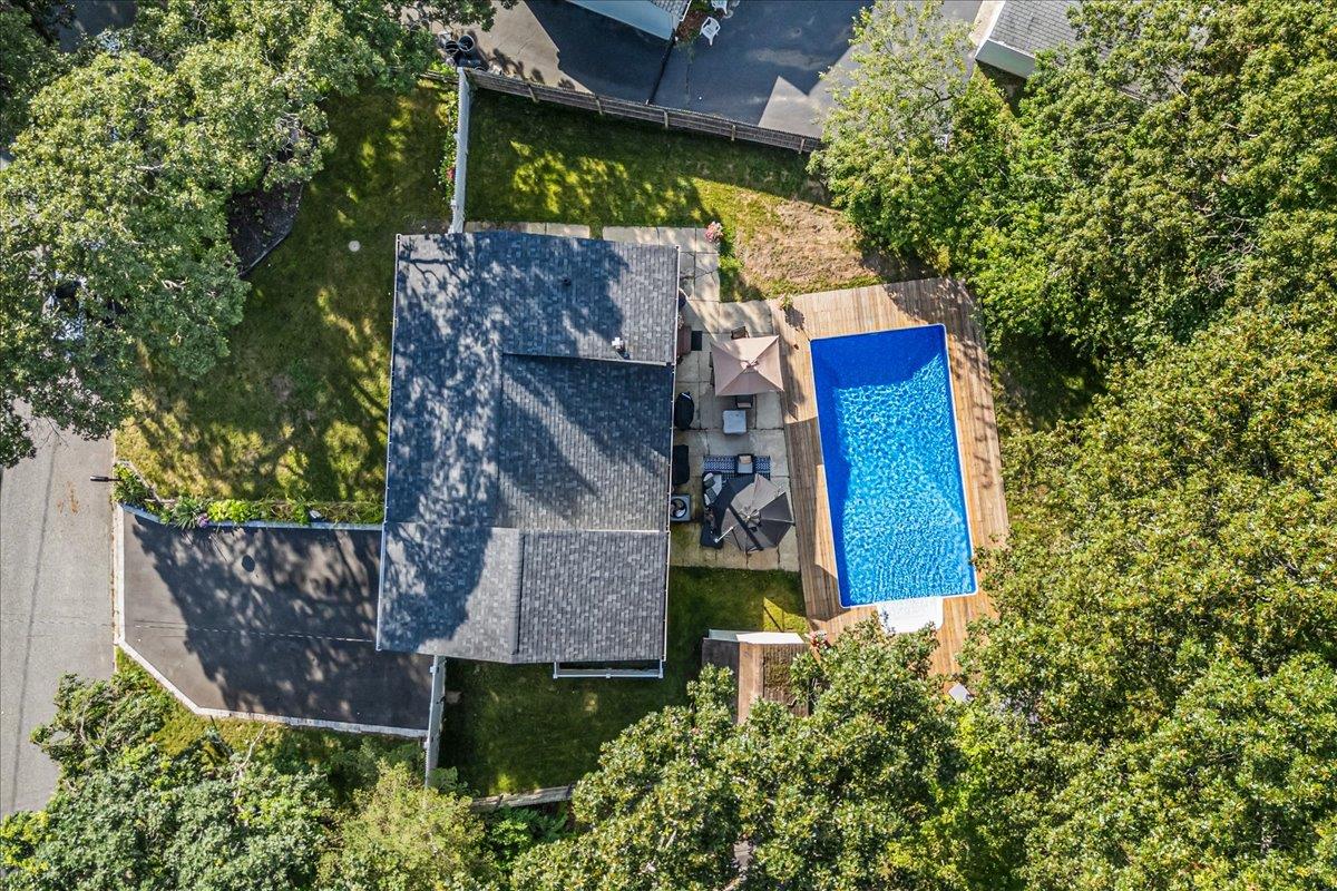19 Colony Road