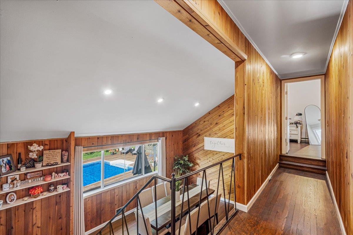 19 Colony Road