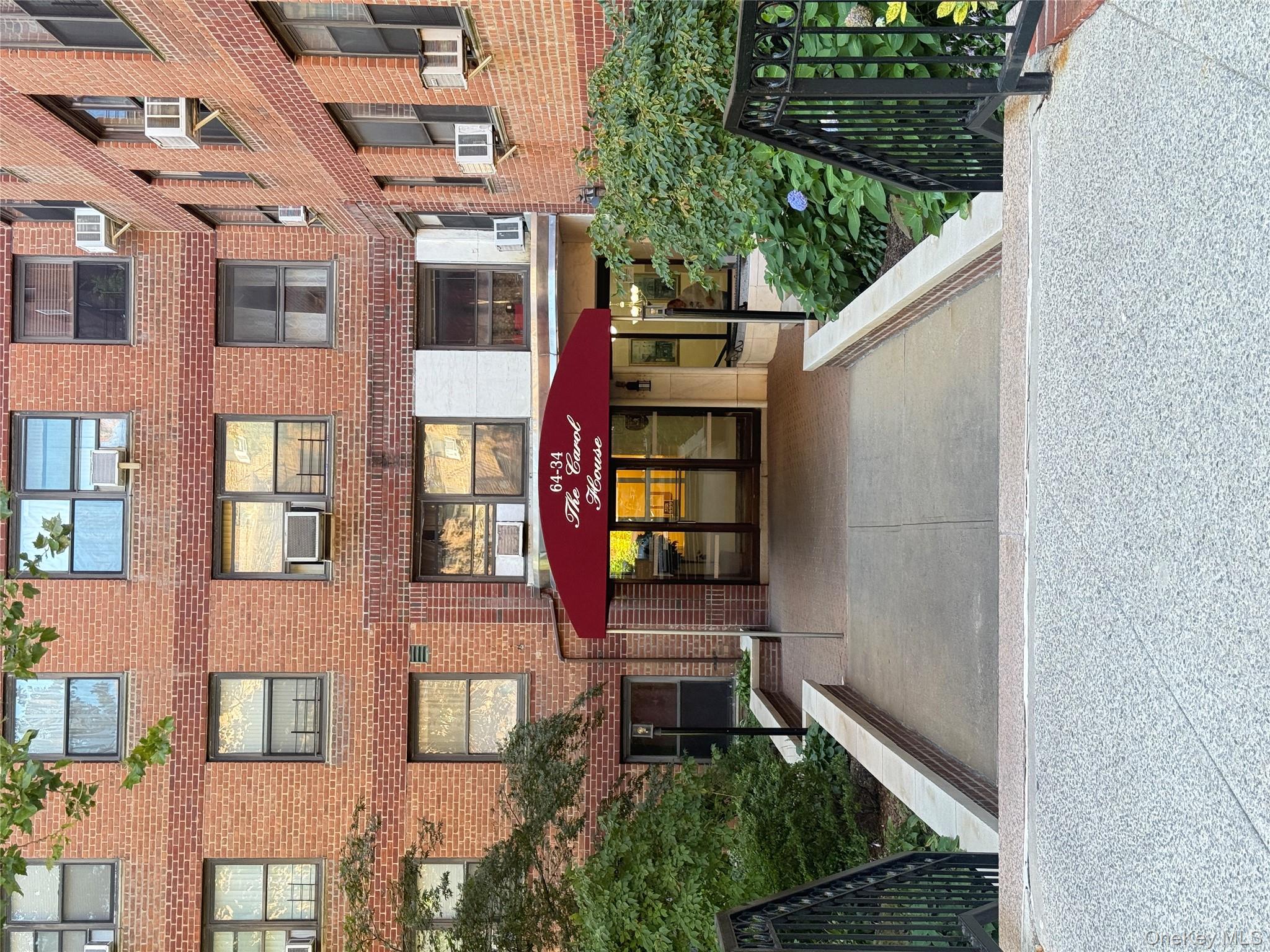 6434 102nd Street Unit: 9F