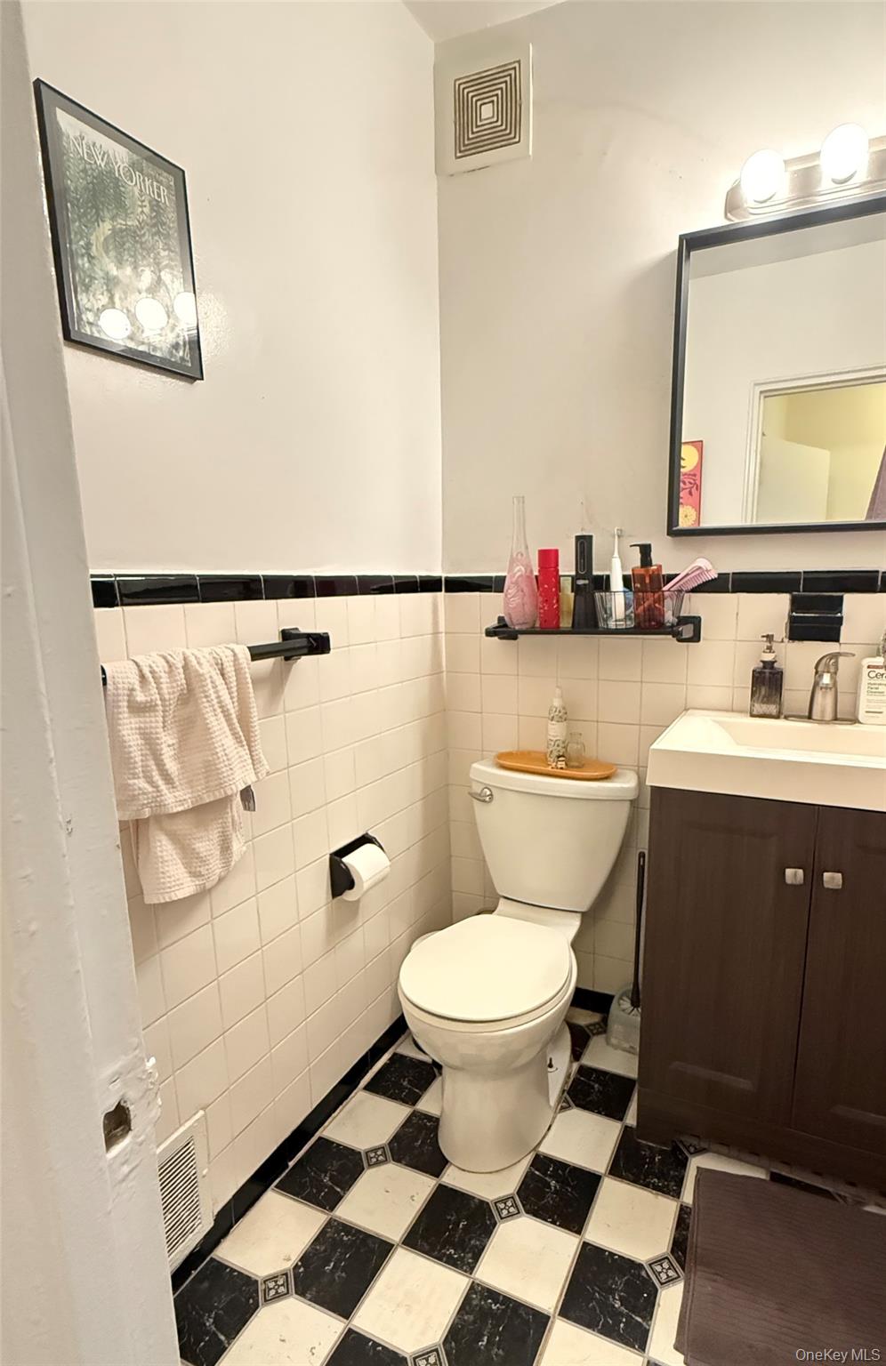 6434 102nd Street Unit: 9F