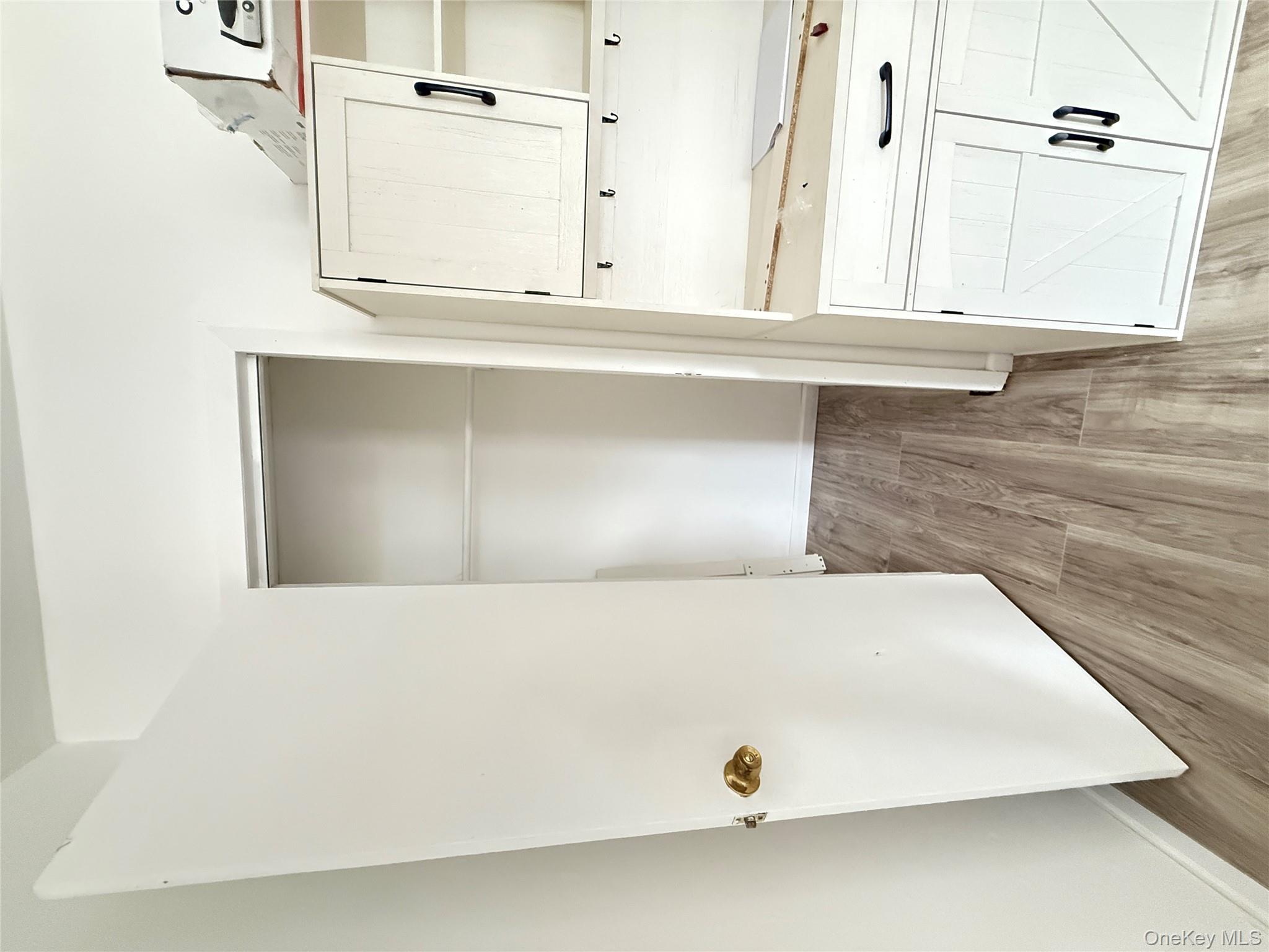 238 Wiley Street Unit: 1