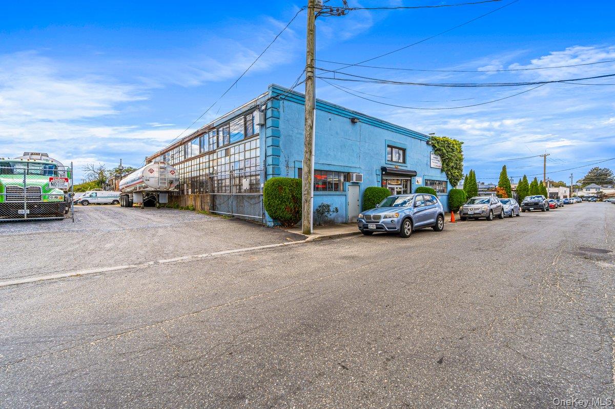 75 Windsor Avenue