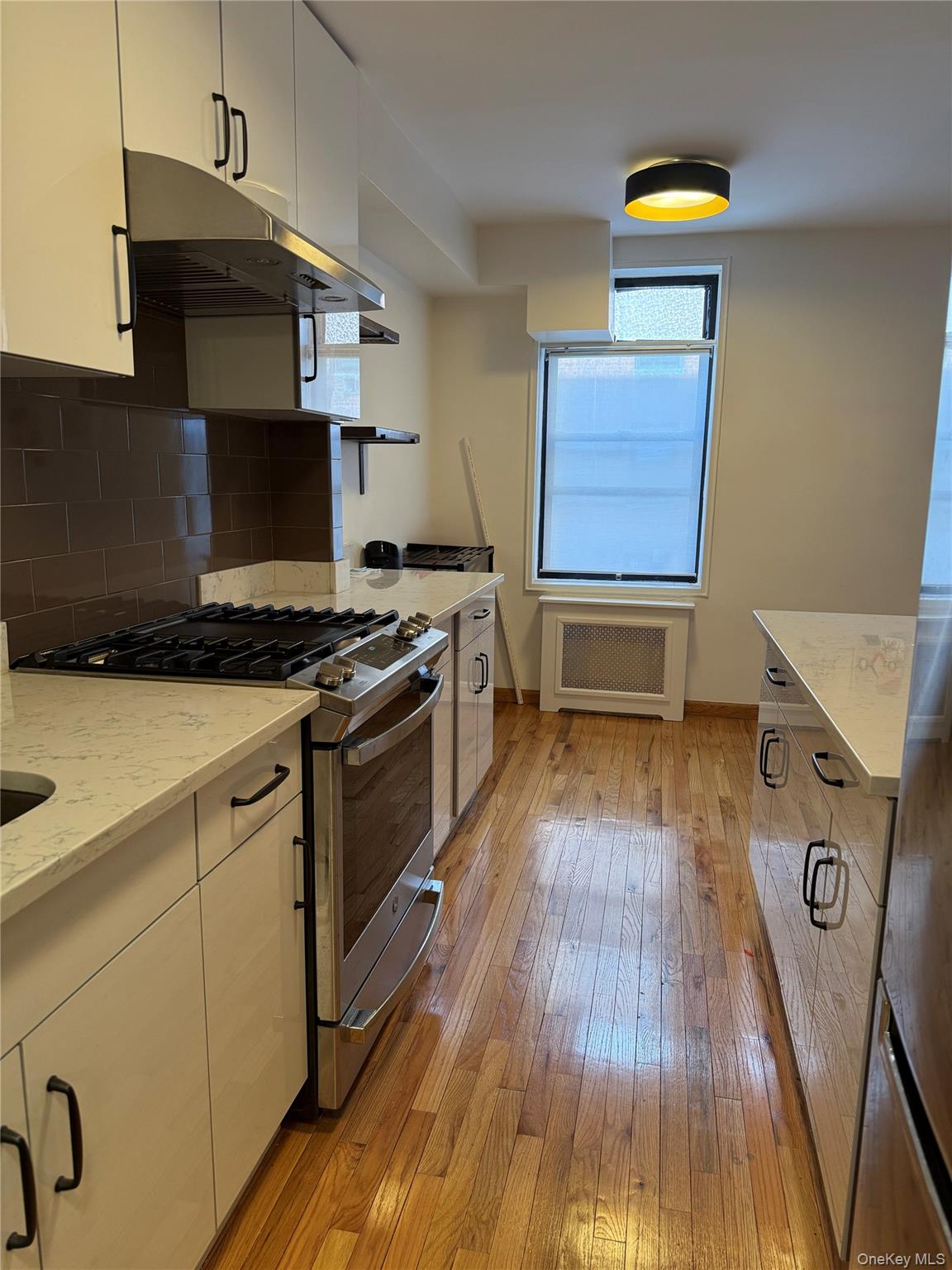 13705 Franklin Avenue Unit: 2E