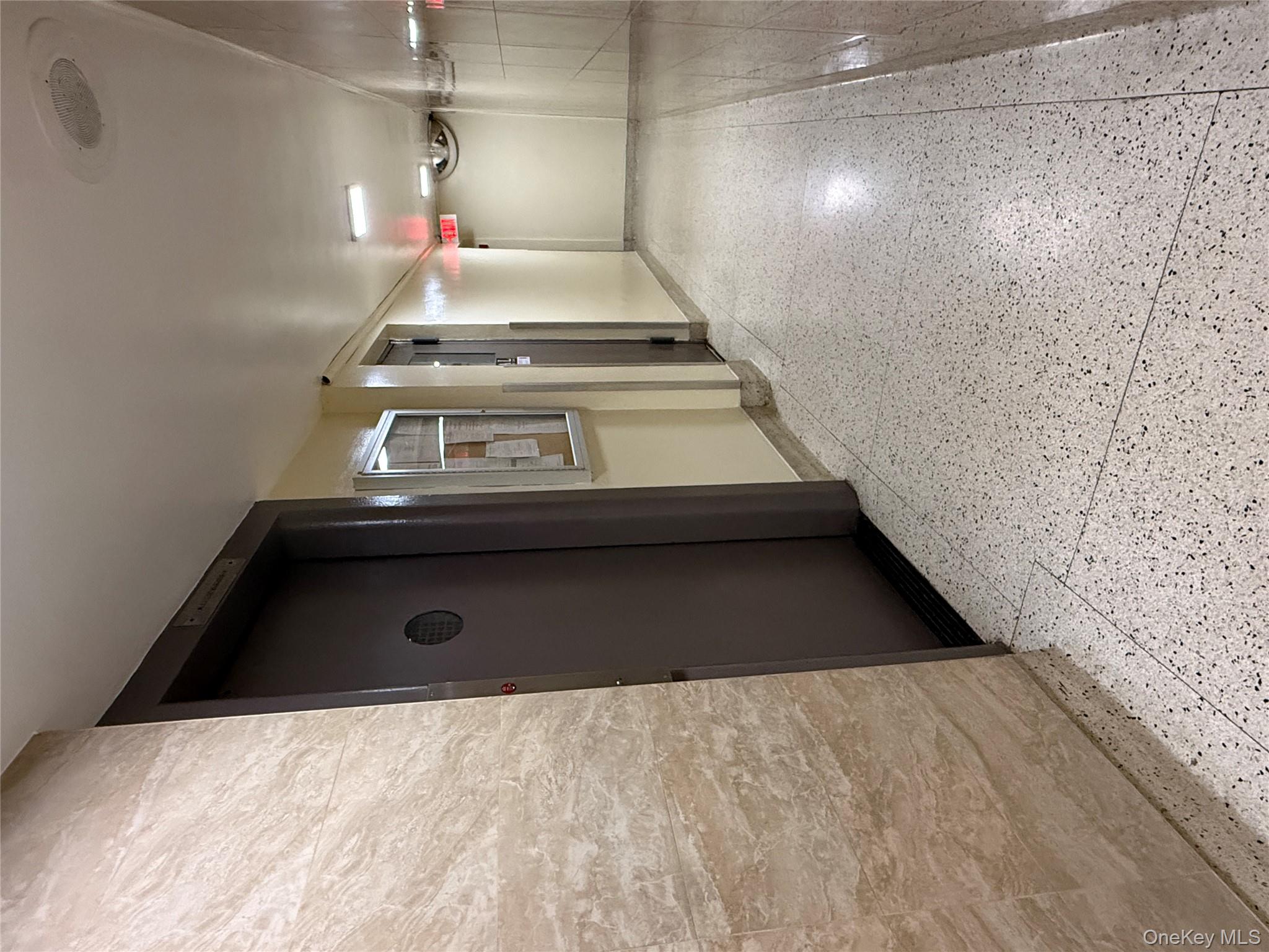 13705 Franklin Avenue Unit: 2E