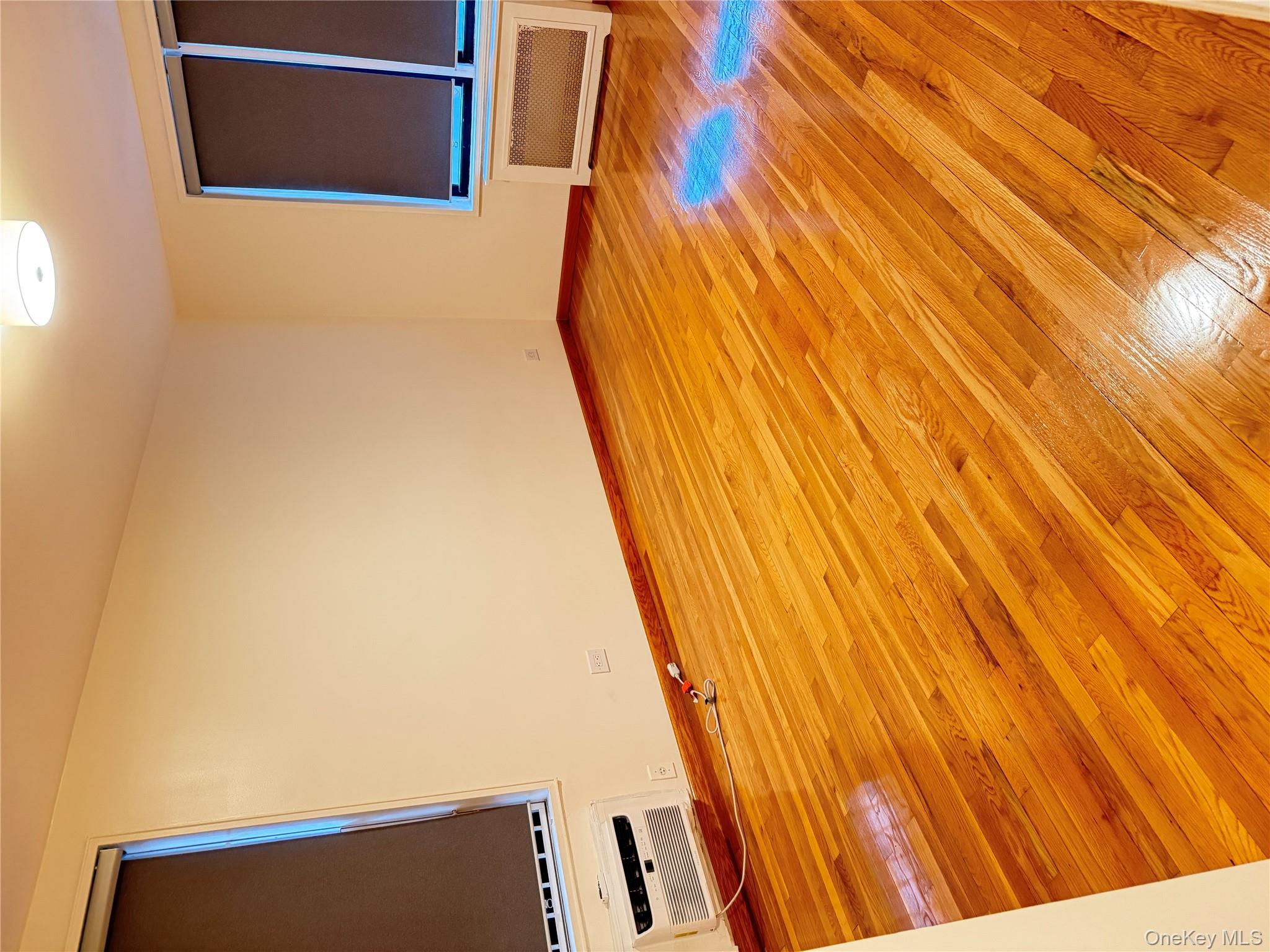 13705 Franklin Avenue Unit: 2E