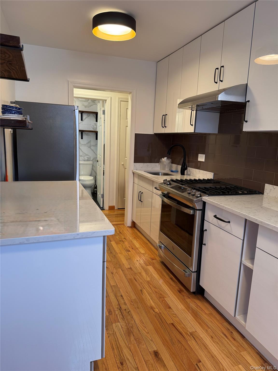 13705 Franklin Avenue Unit: 2E