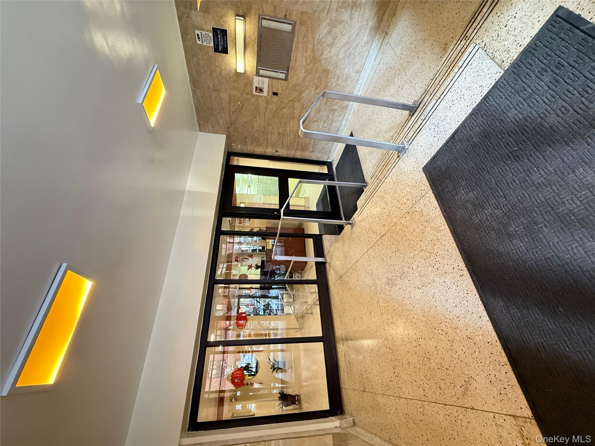 13705 Franklin Avenue Unit: 2E