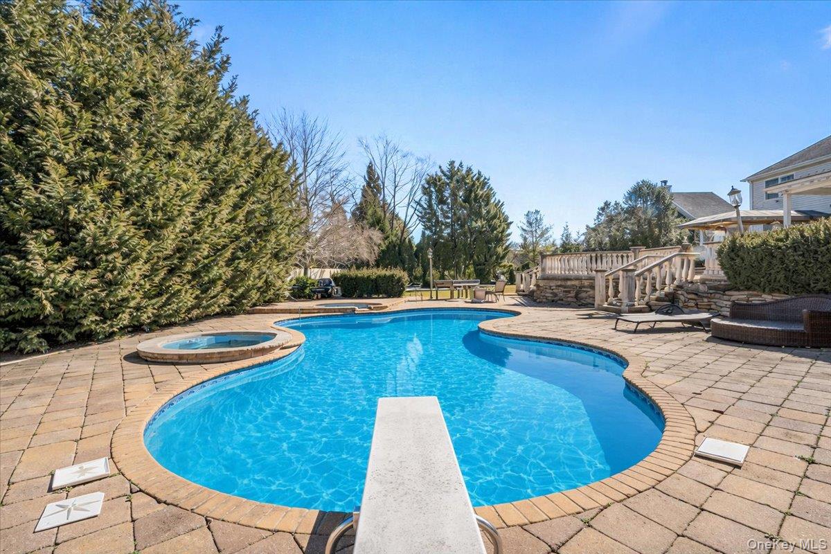 22 Turnberry Court