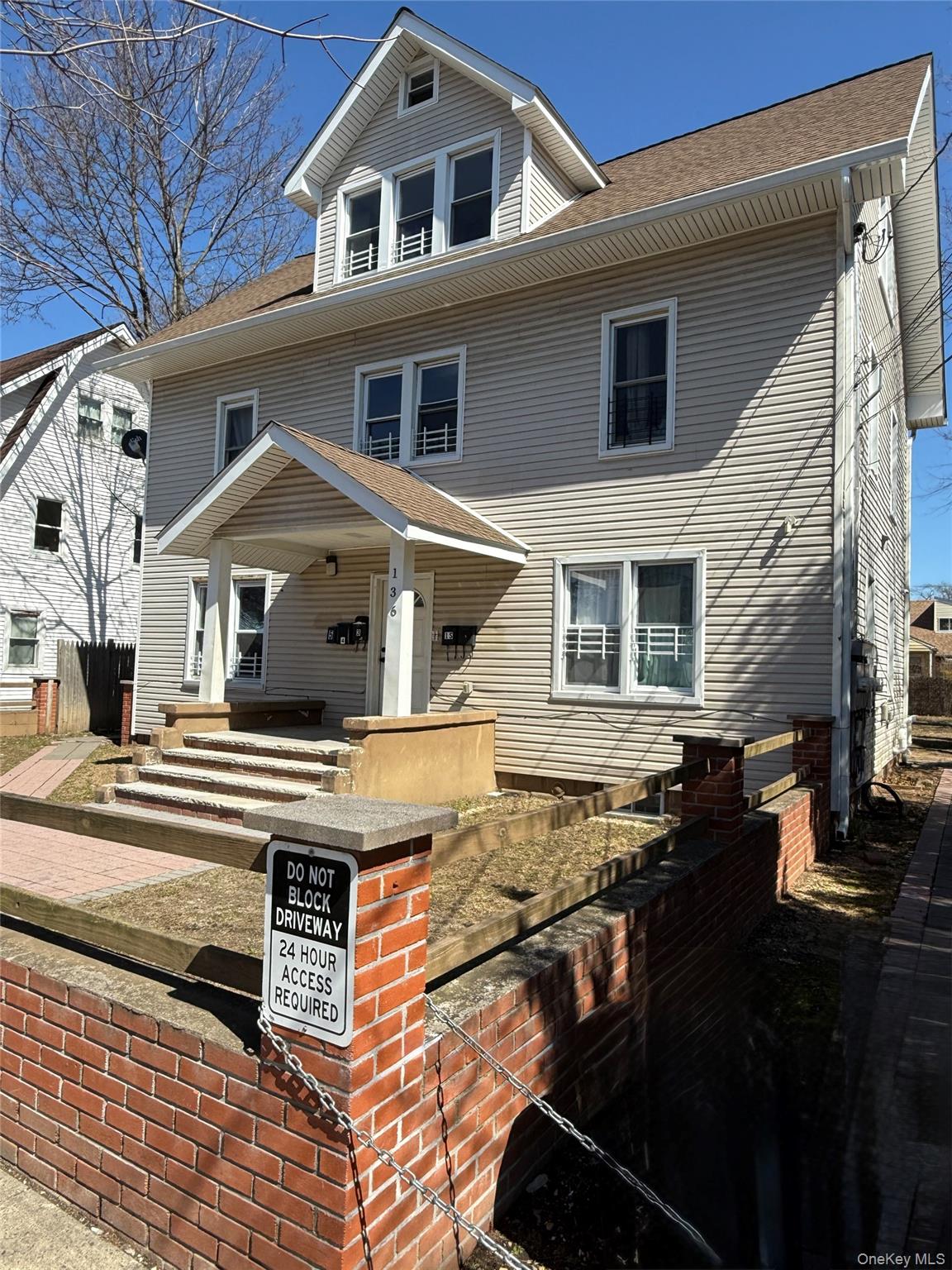 136 Fairview Boulevard