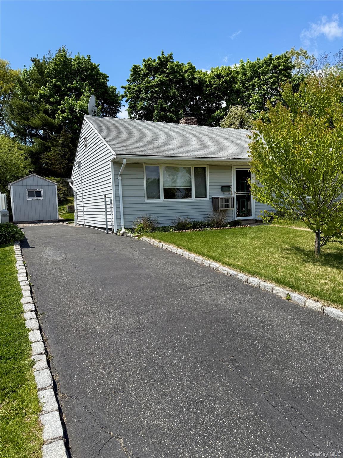 16 Greenway Circle