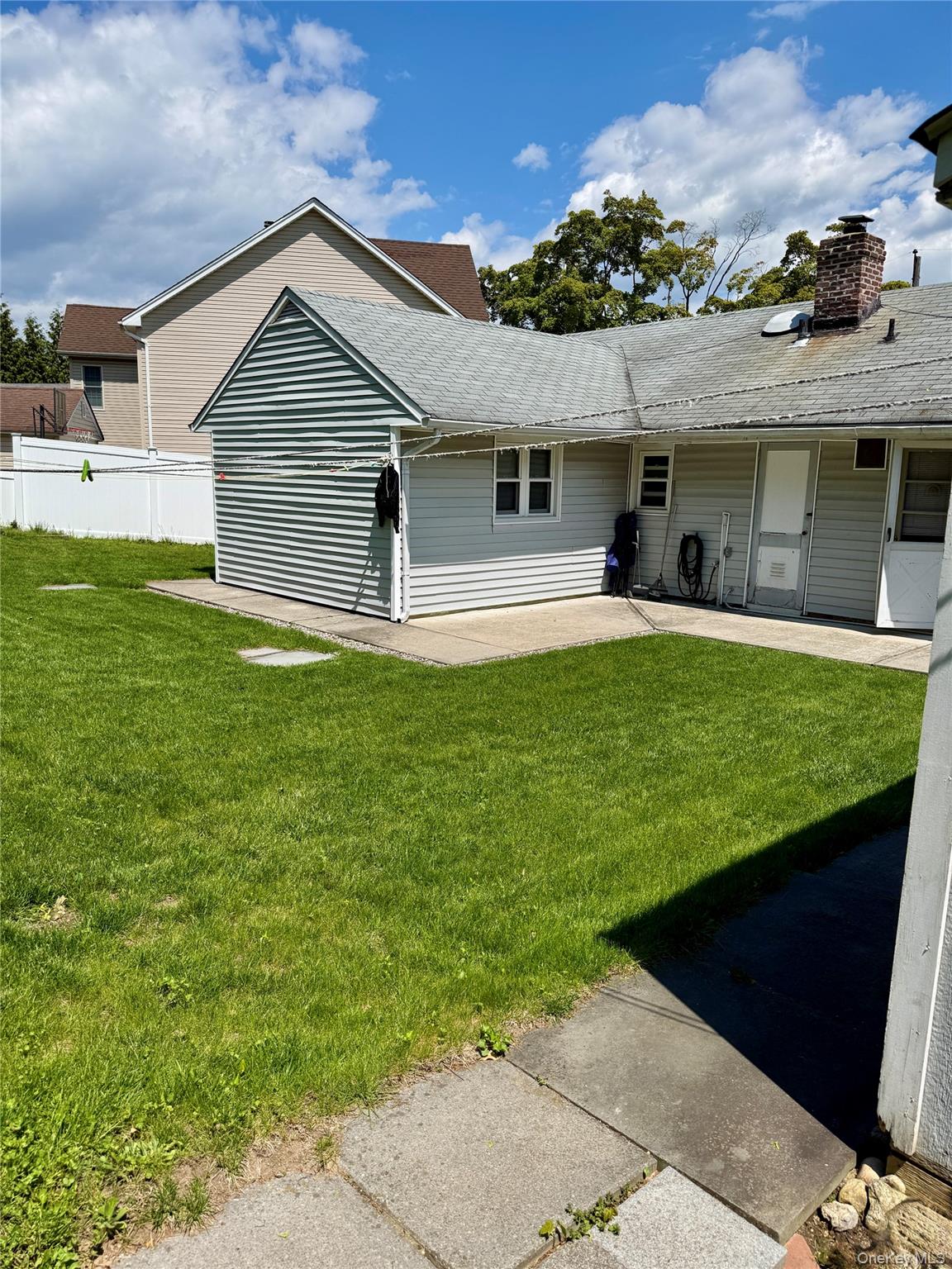 16 Greenway Circle