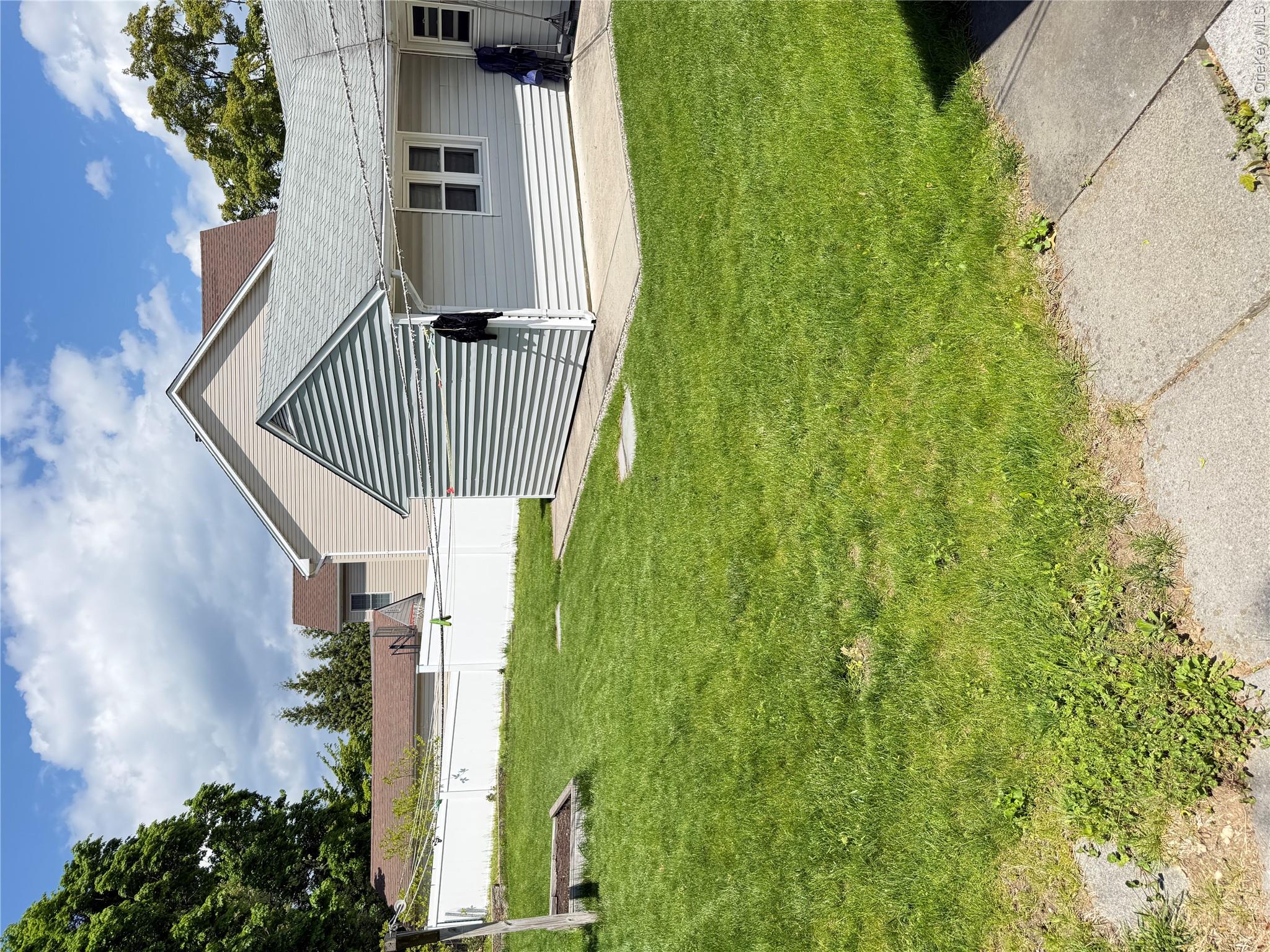 16 Greenway Circle