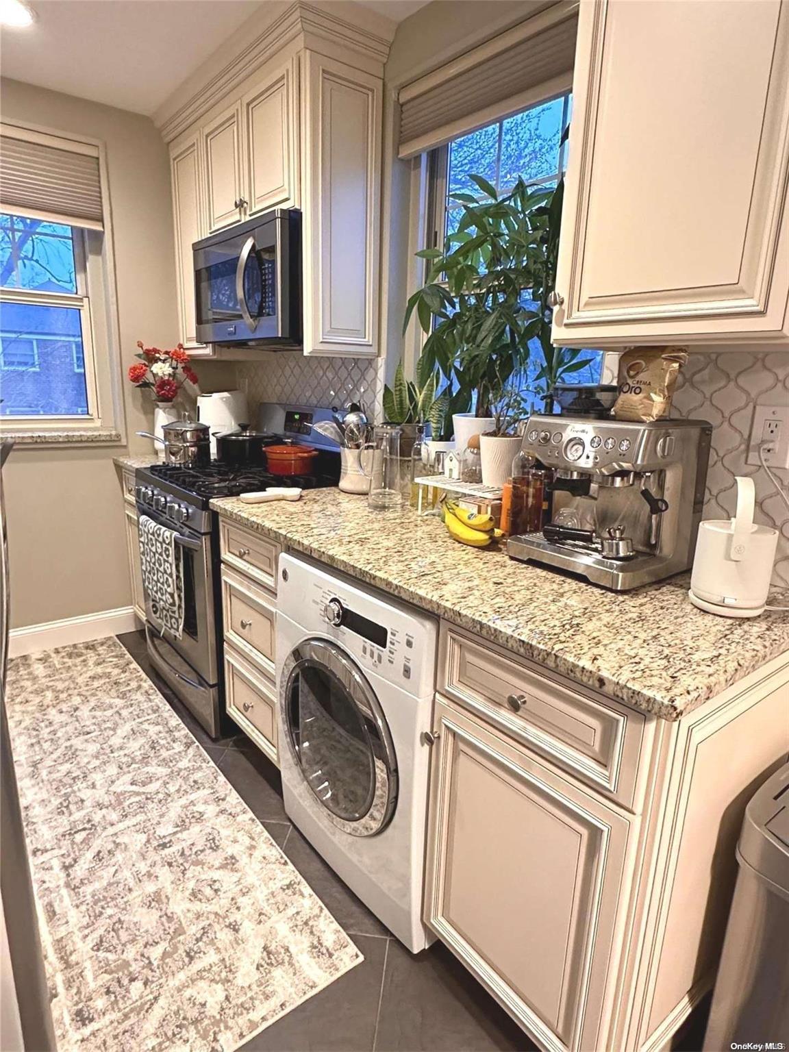 5811 251st Street Unit: Upper
