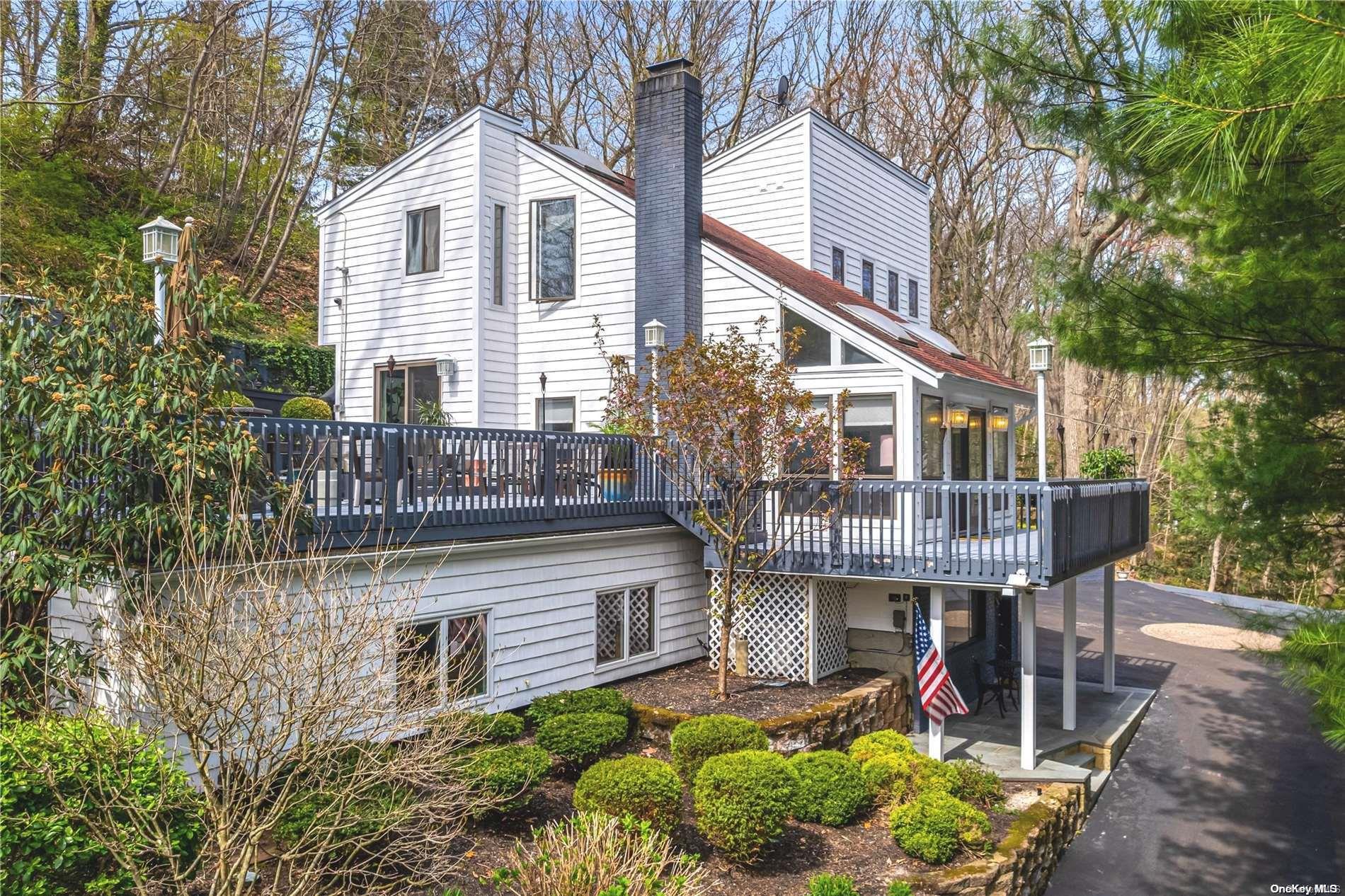 14 Cold Spring Hills Road