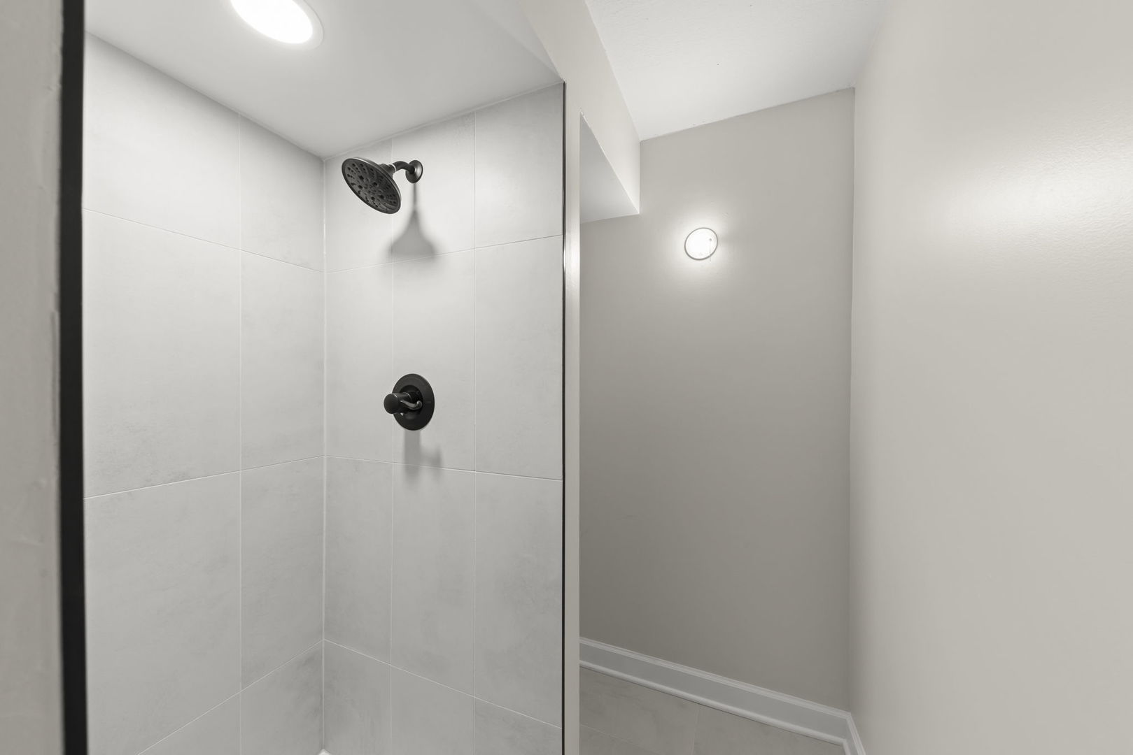 225 E Wing Street Unit: 302