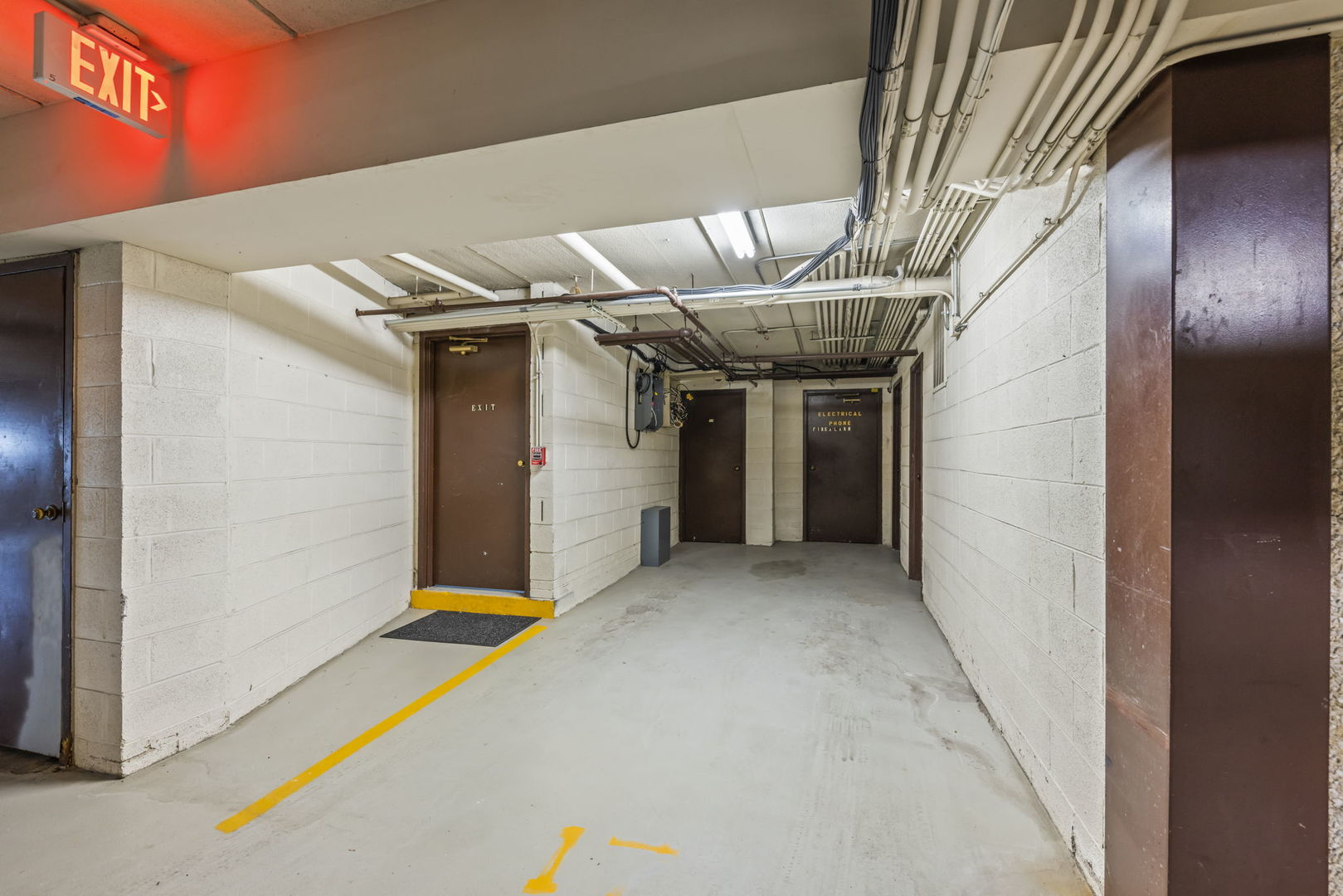 225 E Wing Street Unit: 302