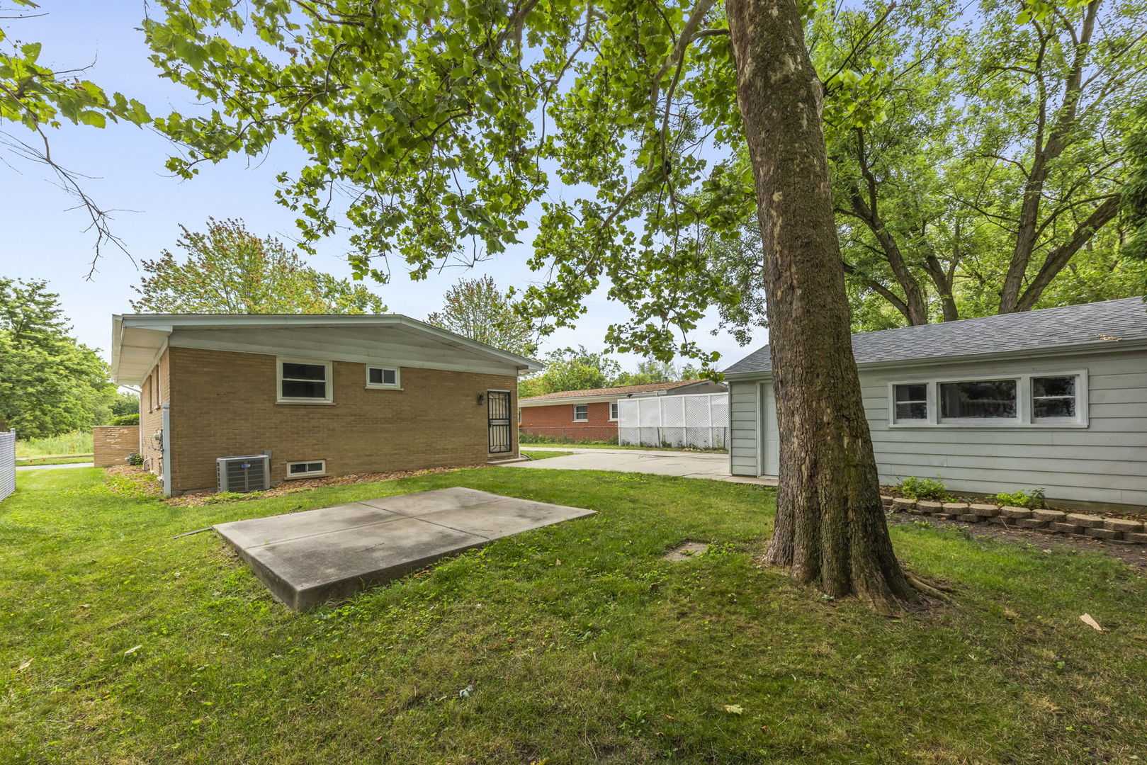 308 N Park Drive